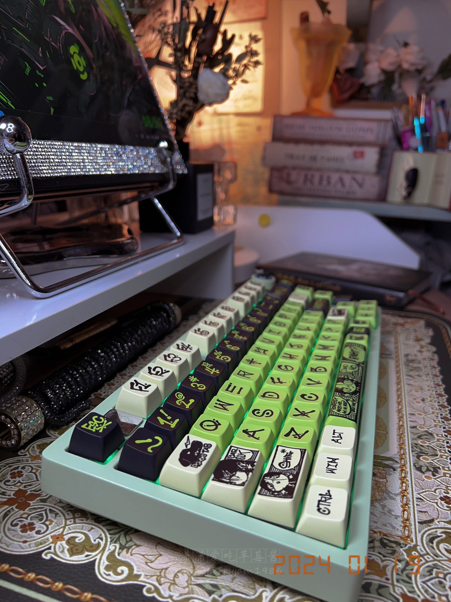 「Fully Assembled」Matcha  Greebn Hi75 Aluminum Mechanical Customized Keyboard  with fluorescent Green NINEGO street artists keycaps and linear Akashi switch