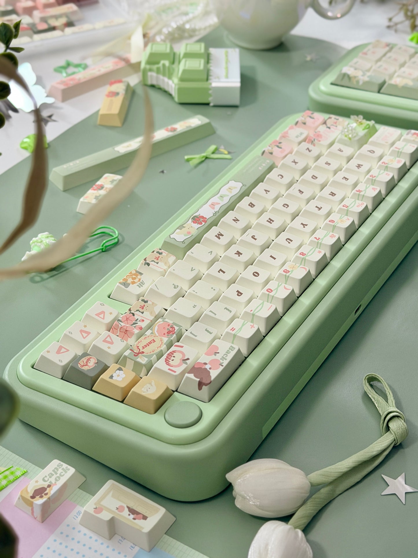 #0301 Matcha Dream Garden Keycap Set – Floral Cherry Profile Keycaps for Custom Mechanical Keyboards DESIGNED BYLYCHEE CAPS