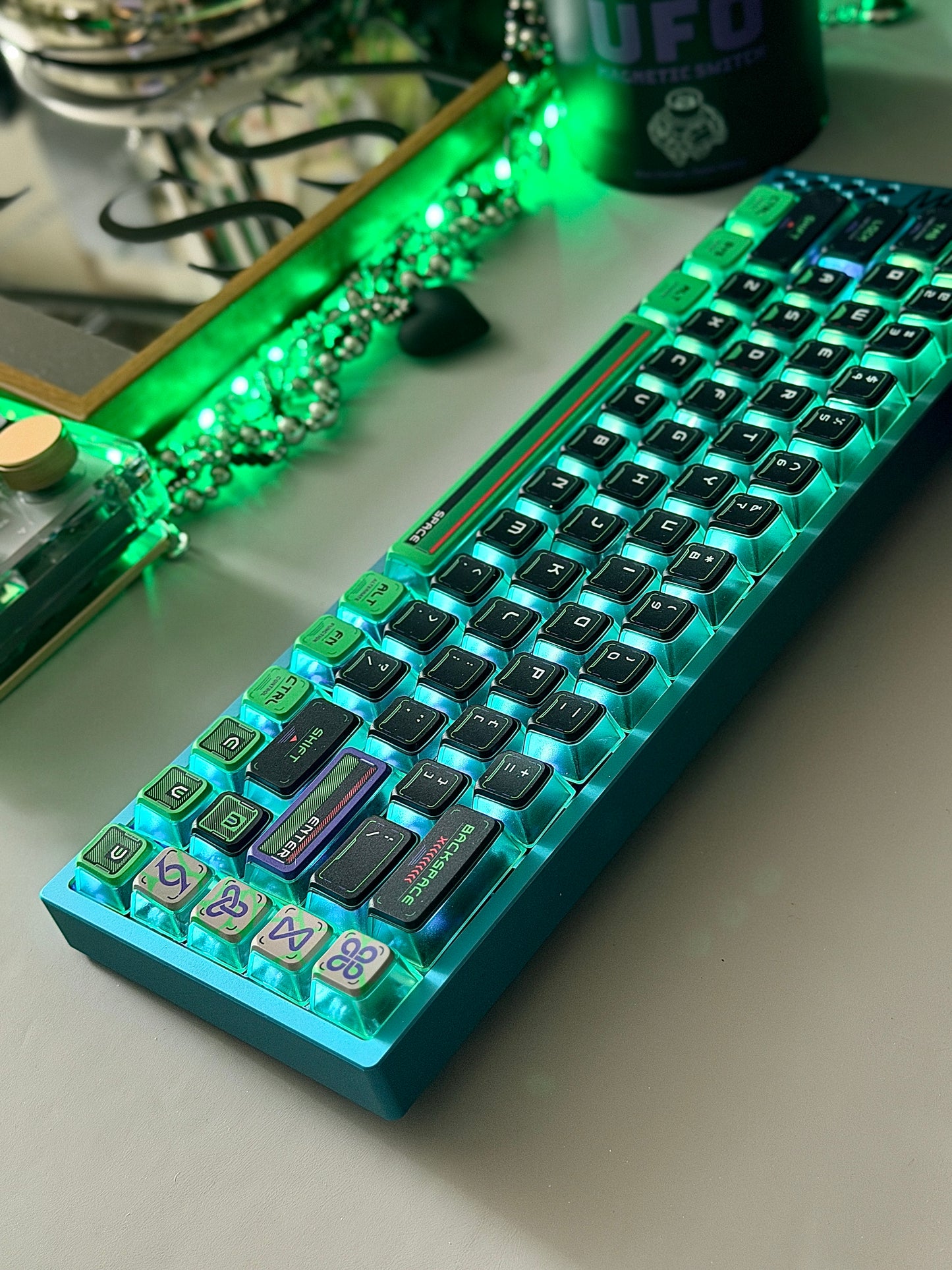 Unboxing For SALEs Meet68 Prebuilt Aurora Green Aluminum Custom Gaming Keyboard + GravaStar UFO Magnetic Switch + Keytok Snake Bell Keycap Set
