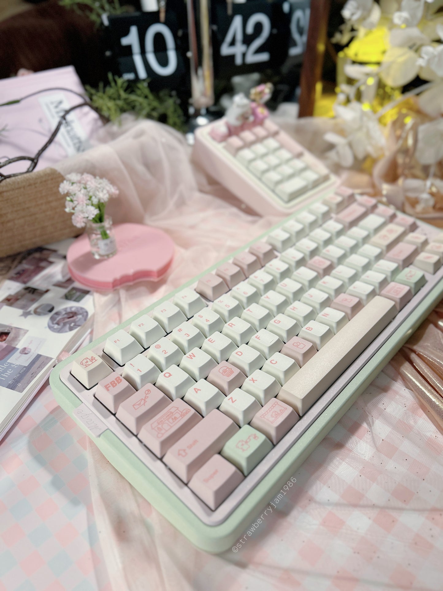 ONLY 1 INSTOCK Prebuilt Aluminum Customized Mechanical Keyboard Loveletter75 ➕ number padset