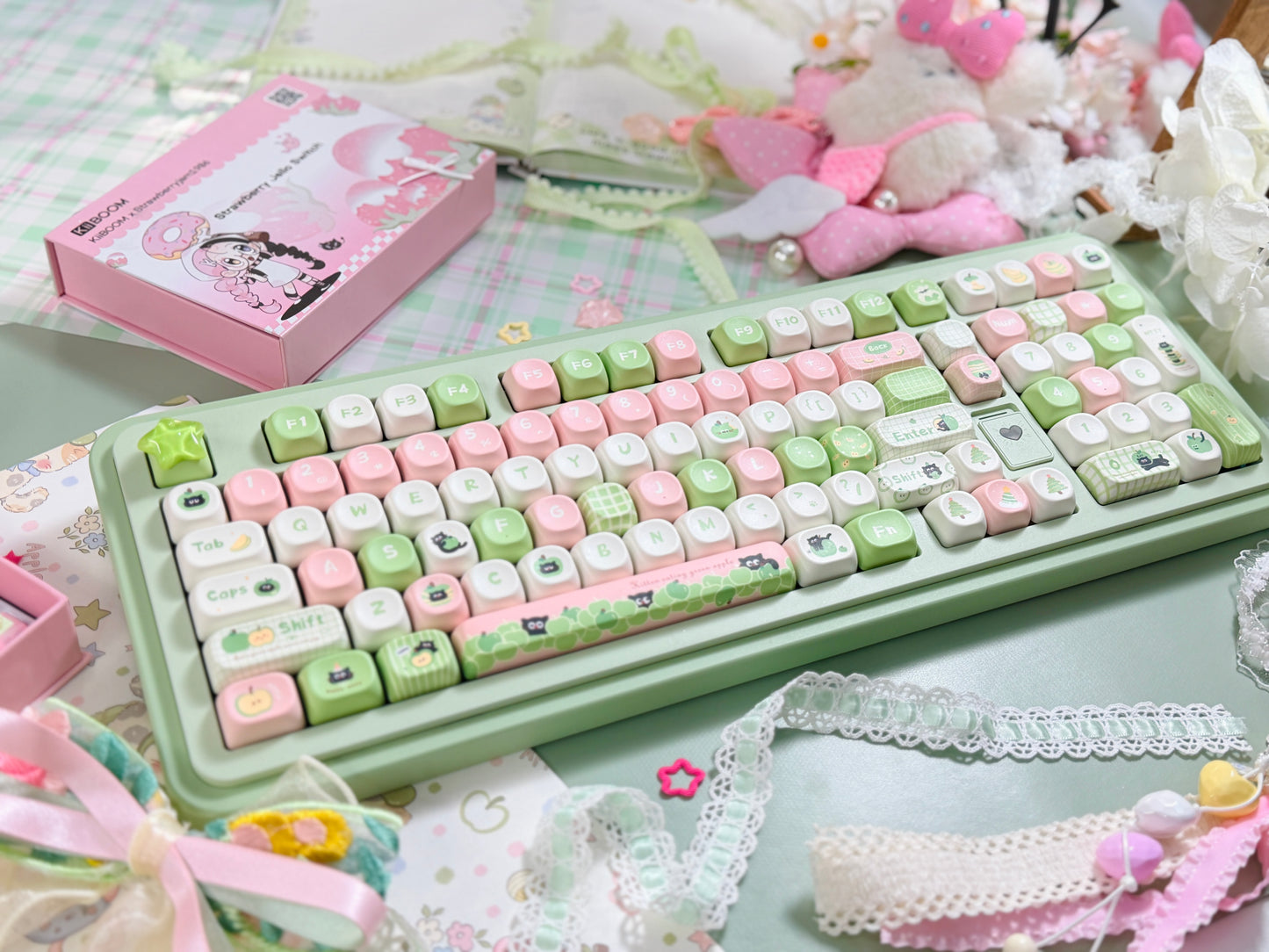 ONLY 1 Instock Prebuilt Aluminum Customized Mechanical Keyboard Rich98 Green Pink Set