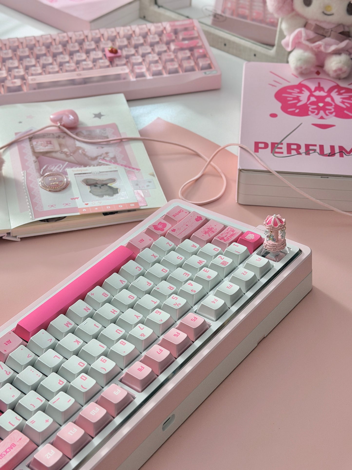 ONLY 1 Instock Pale Pink White Gift80 Prebuilt Aluminum Custom Mechanical Keyboard
