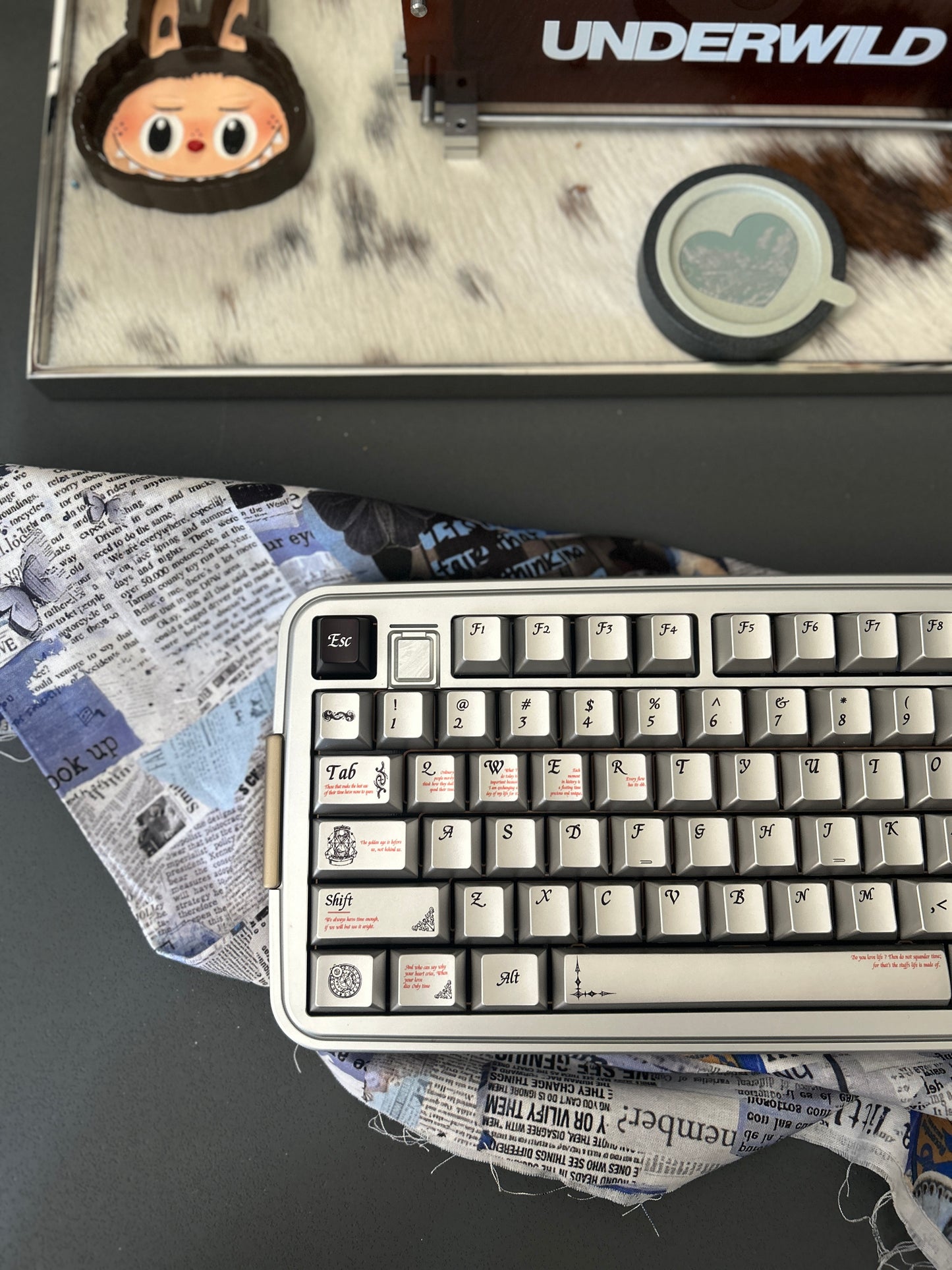 PREORDER Prebuilt Aluminum Customized Mechanical Keyboard Bread75 Silver Keyboard Set