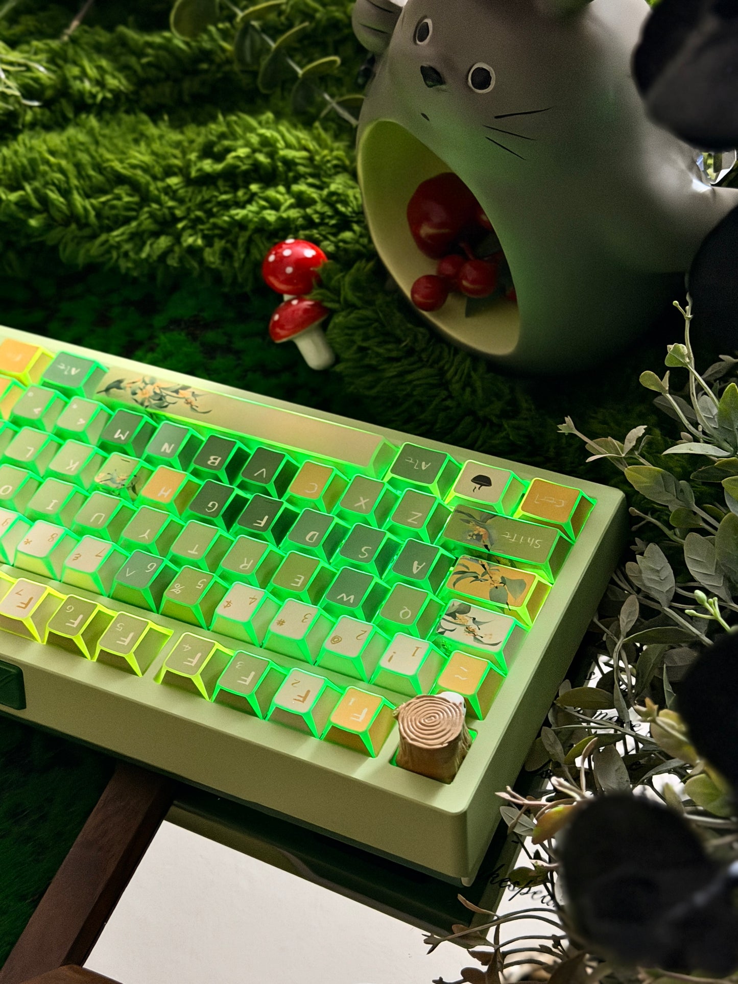 ONLY 1 Prebuilt Aluminum Customized Mechanical Keyboard Zoom75 TIGA Milky Green Tri-Mode Wireless Backlit ➕ URE Keycaps