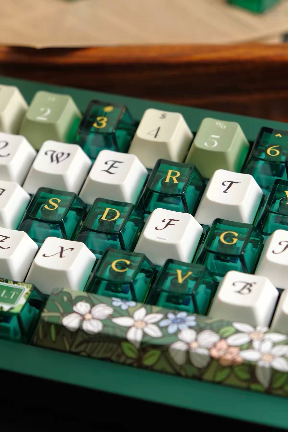 0298 Spring Flower Song | Green Clear PC Keycaps FC Profile – Dreamy Floral Transparent Keycap Set for Mechanical Keyboards