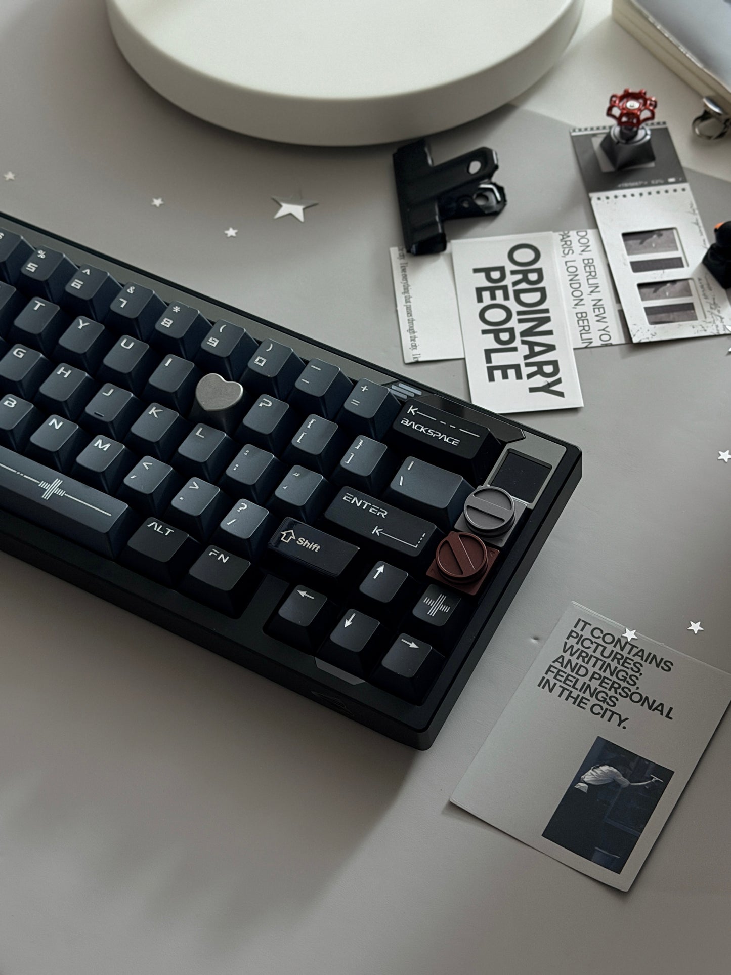 ONLY 1 Prebuilt Aluminum Custom Mechanical Keyboard Wuque Paper65 PRISM BLACK ➕ MCAPS Metal Keycap
