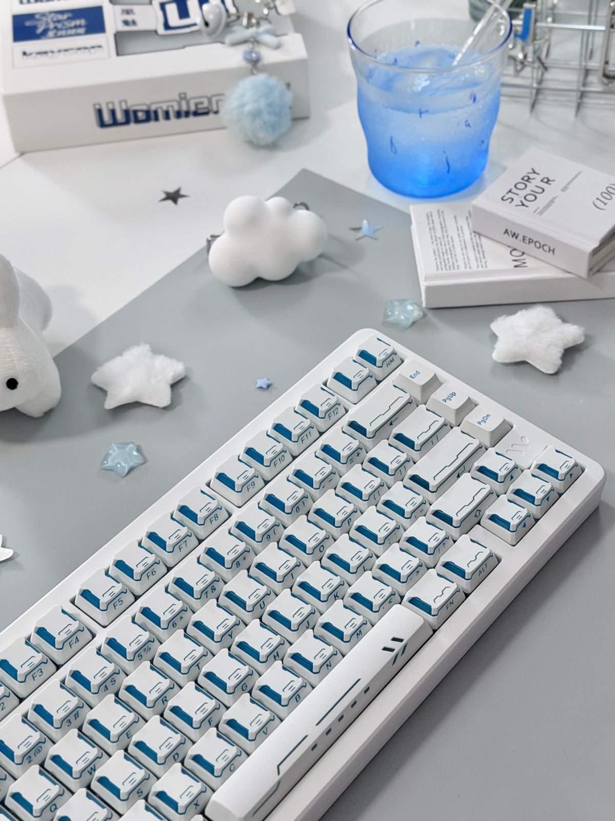 Unboxing ONLY 1 For Clearance WOMIER SK75 TMR White WIRELESS ALUMINUM CUSTOM KEYBOARD & STAR PRISM WHITE-BLUE CHERRY PROFILE SHINE-THROUGH KEYCAP SET
