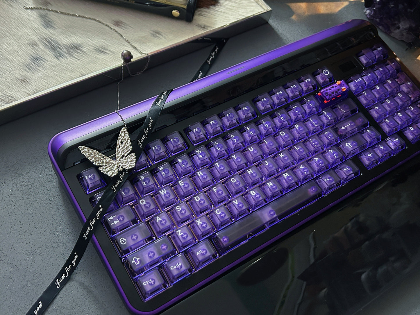 ONLY 1 Instock Prebuilt Aluminum Customized Mechanical Keyboard Targa98 Black Purple Set（not including artisan and shooting decoration）