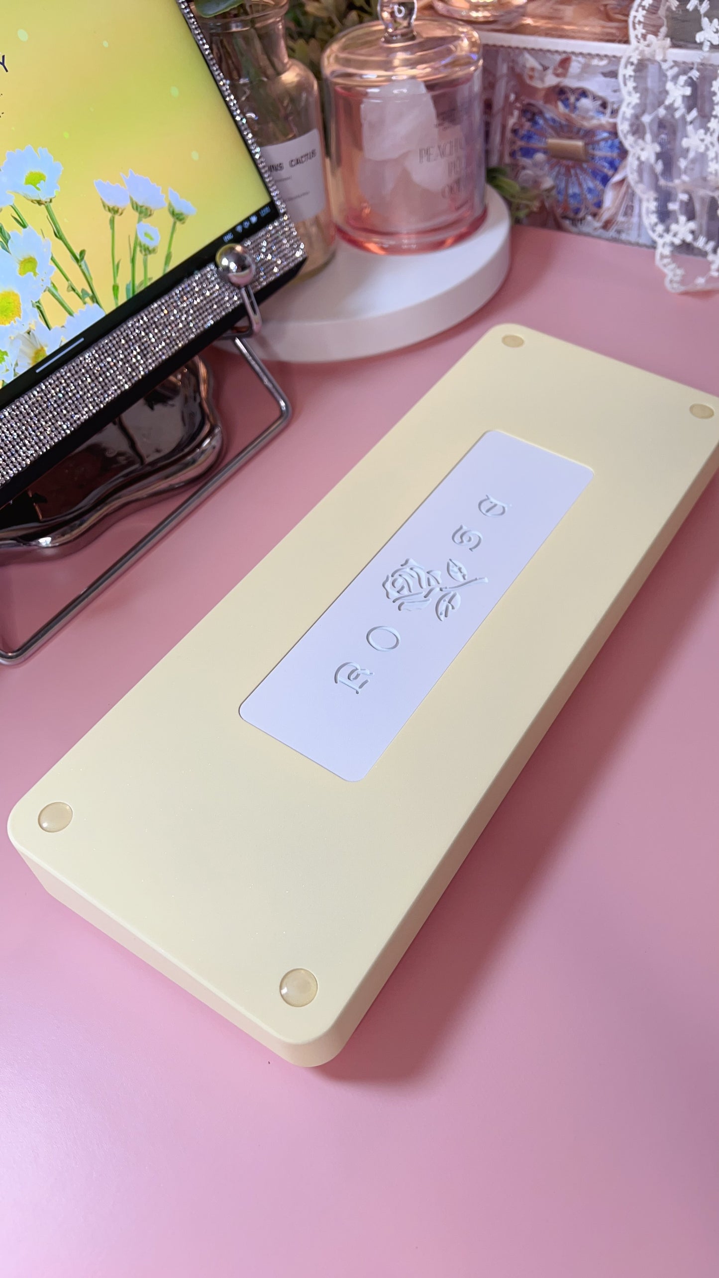 【Only 1 In-stock】Prebuilt Pastel Creamy Yellow Rose65 Aluminum Customized Mechanical Keyboard