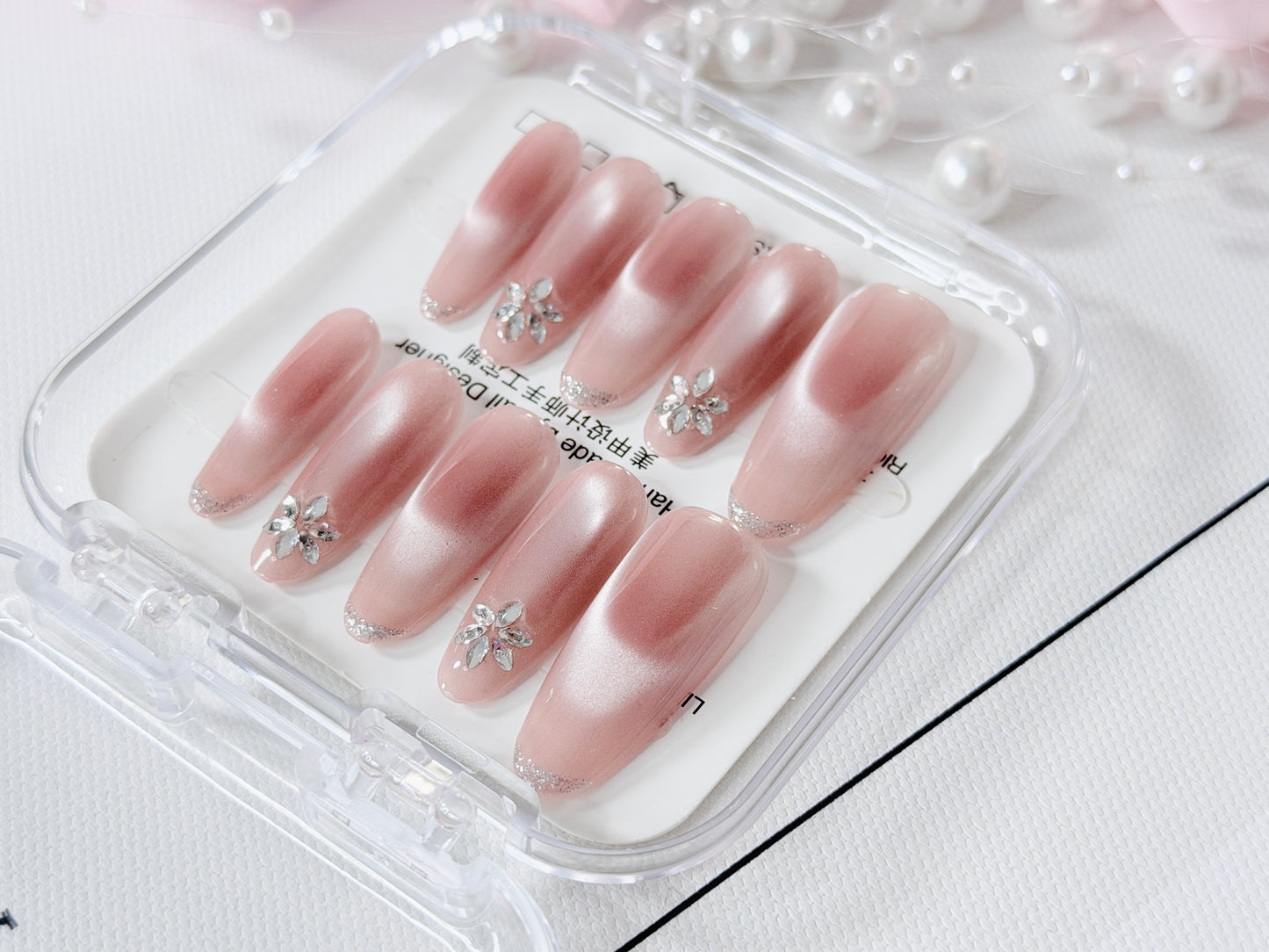 Elegant Long Press-On Nails Pearl Pink Diamond Shimmer Cat-Eye