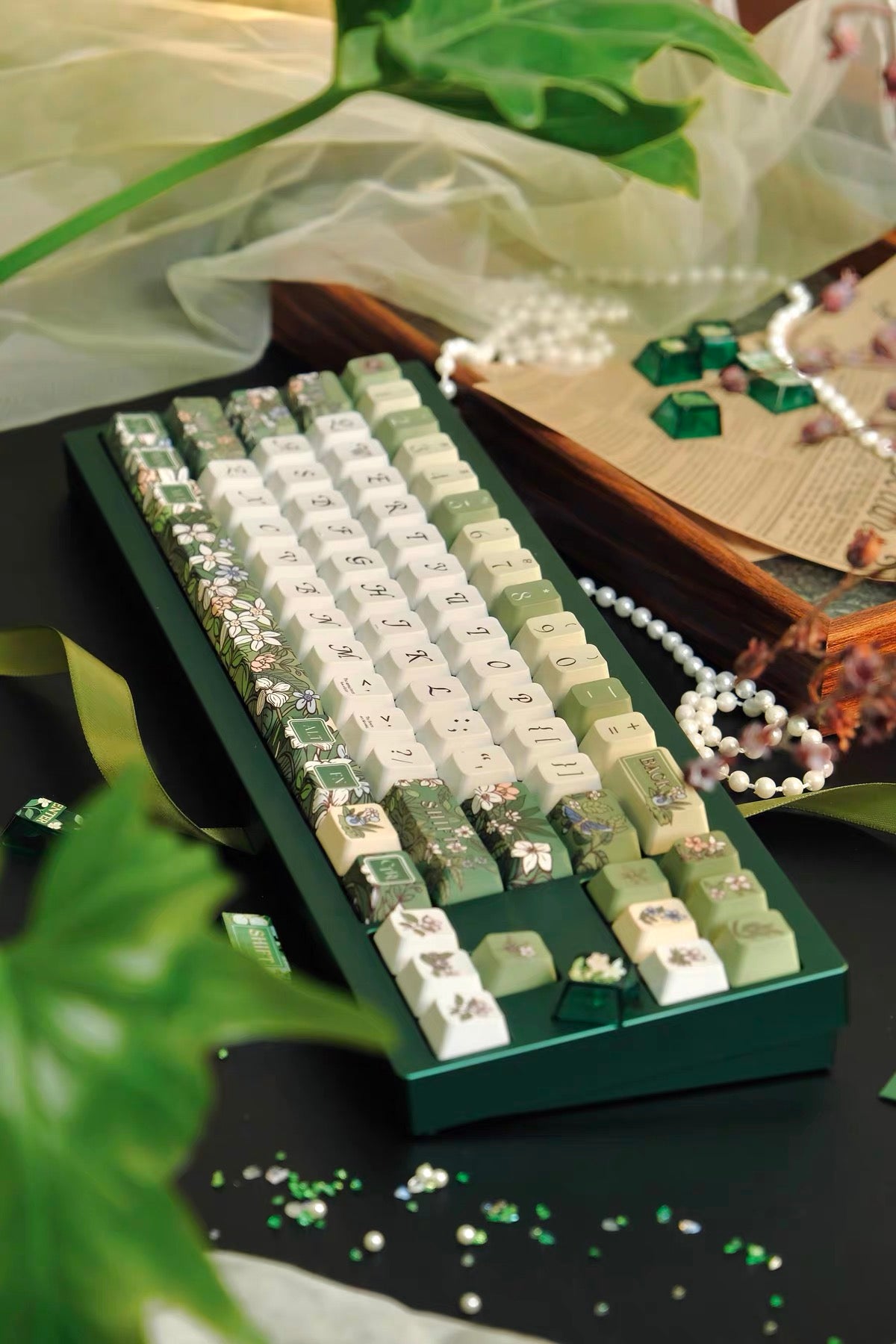 0298 Spring Flower Song | Green Clear PC Keycaps FC Profile – Dreamy Floral Transparent Keycap Set for Mechanical Keyboards