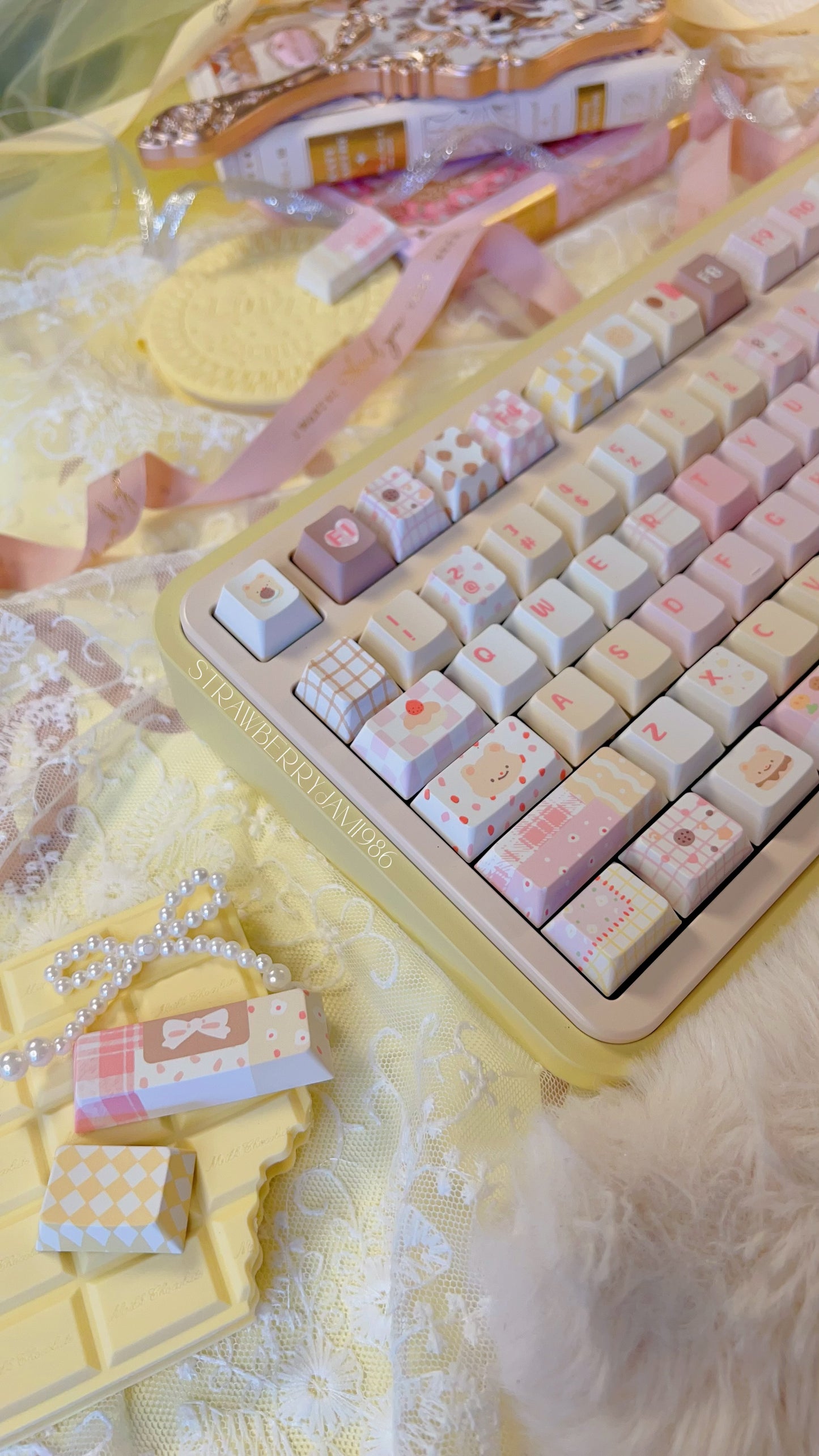 103 Butter Bear Pastel Yellow Pink Cute Keycap