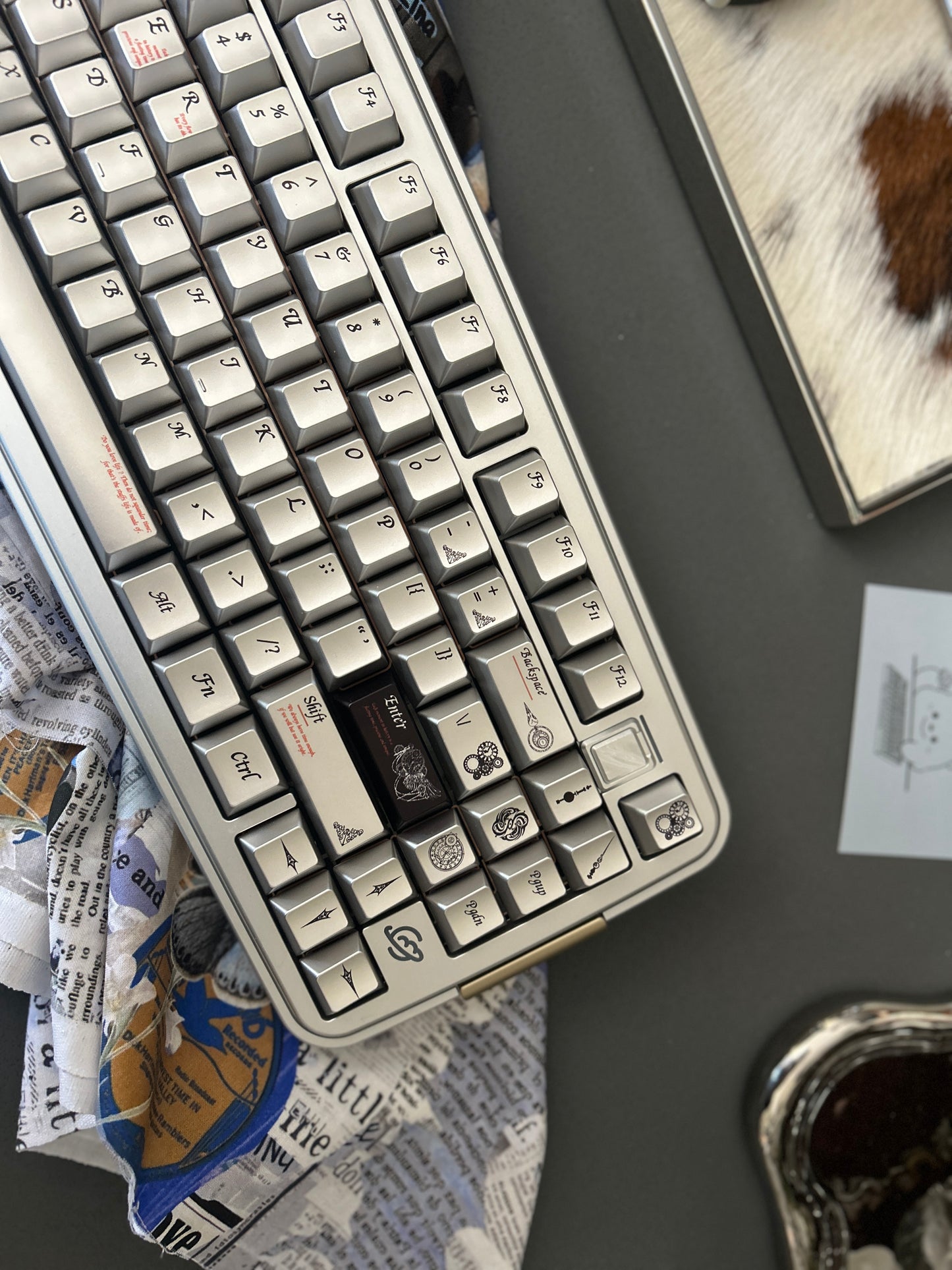PREORDER Prebuilt Aluminum Customized Mechanical Keyboard Bread75 Silver Keyboard Set