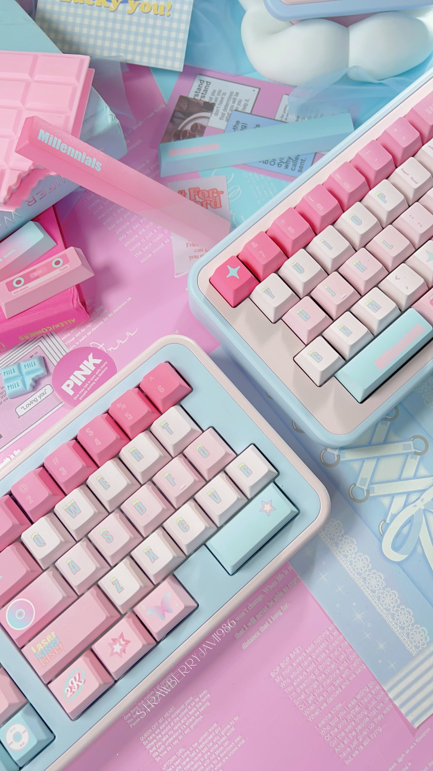 095 Millennial Girl Y2k Style Pink and Blue Keycaps Cherry Profile