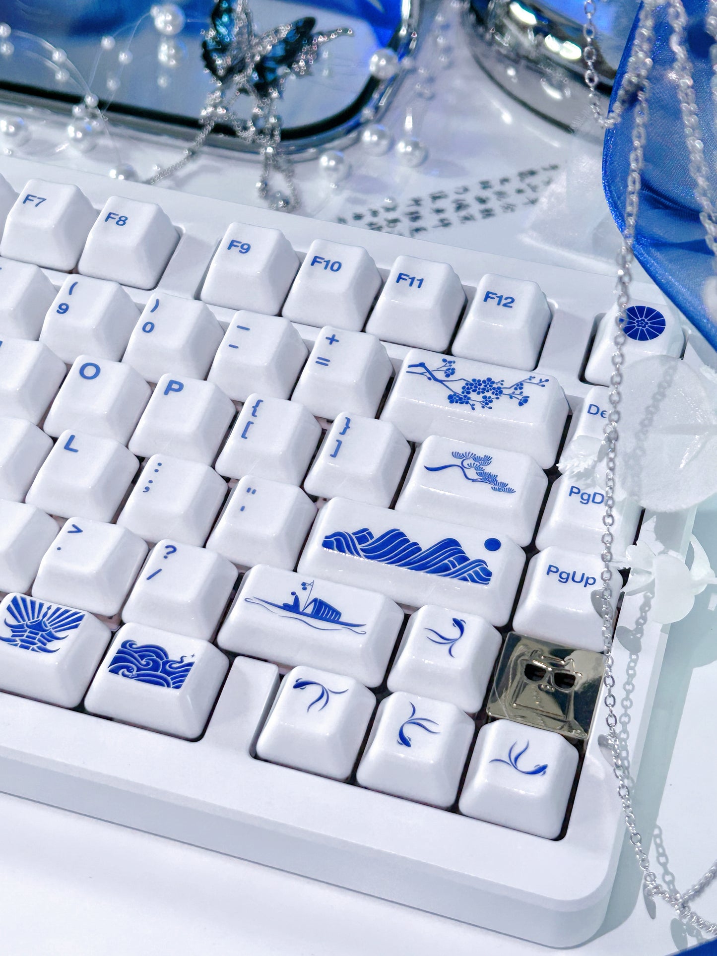 ONLY 1 Instock Prebuilt Aluminum Customized Mechanical Keyboard Buff75 Cold White With Cerakey Year of the snake ceramic Keycaps