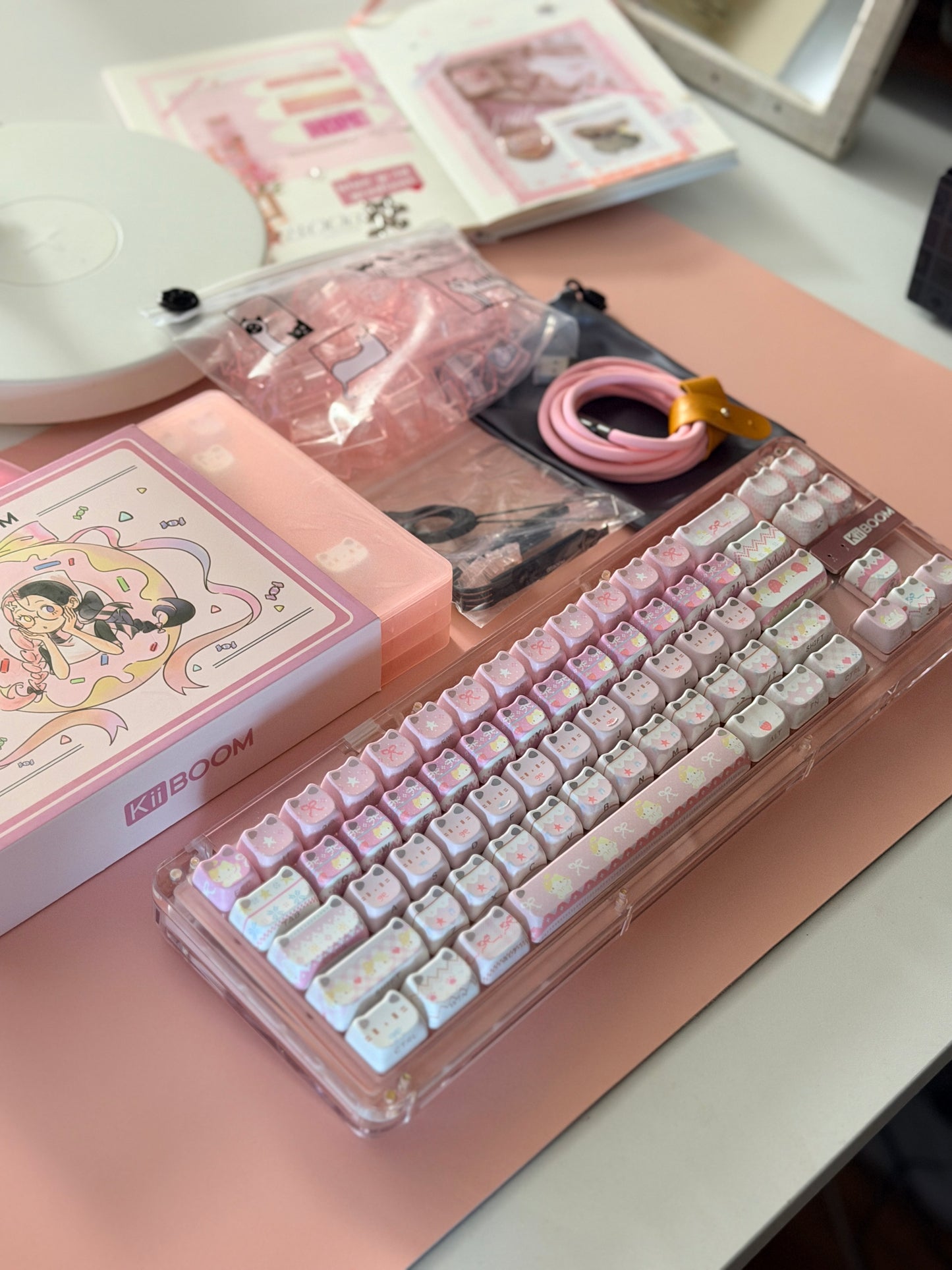 Unboxing Clearance ONLY 1 KiiBOOM Phantom 68 Pink Crystal Gasket-Mounted Mechanical Keyboard & KiiBOOM Pink Meow Keycap Set