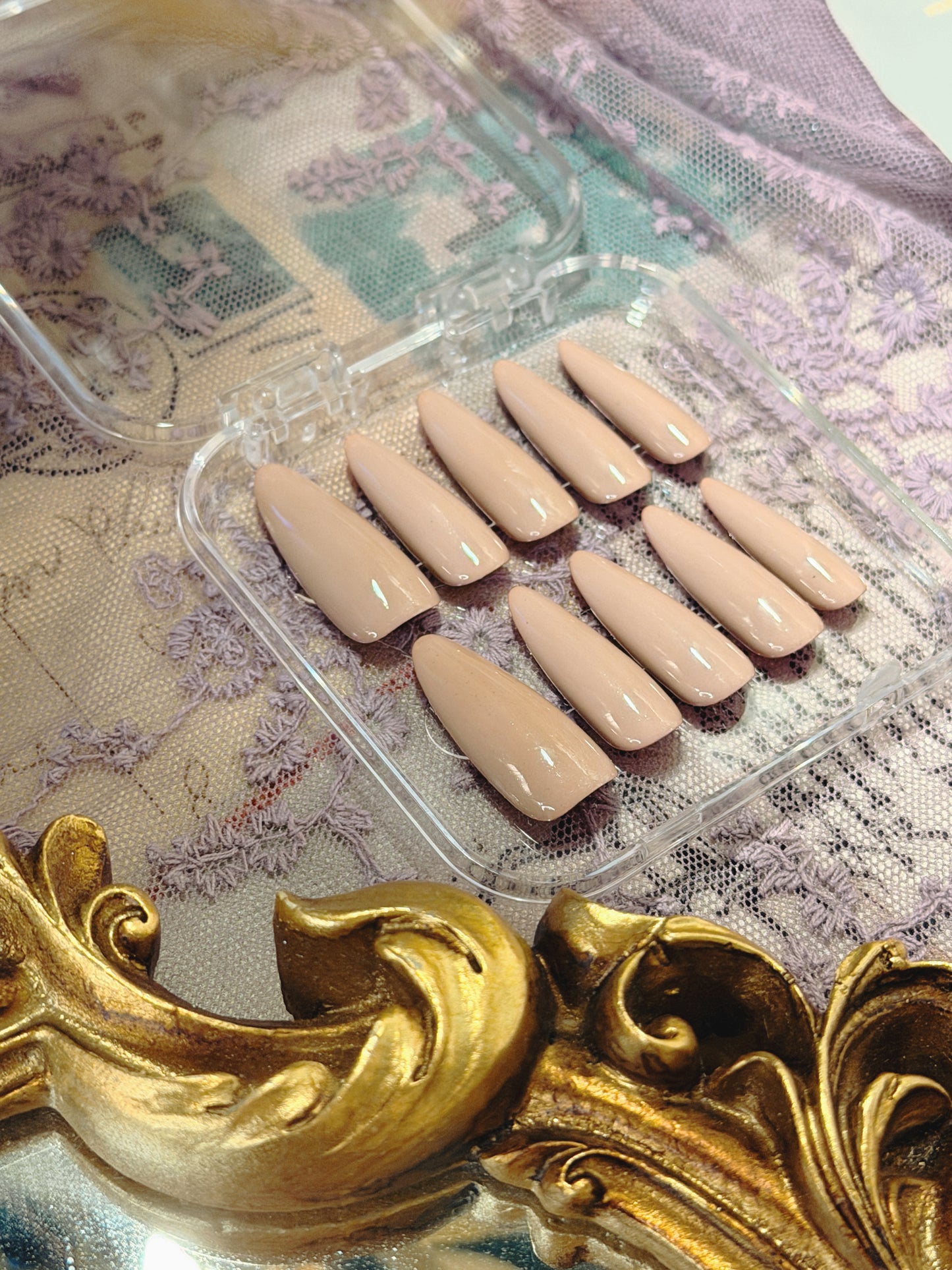 ONLY 1 Left Designer False Nails Red-Bottom High Heels & Milk Tea Long Teardrop Press-On Nails