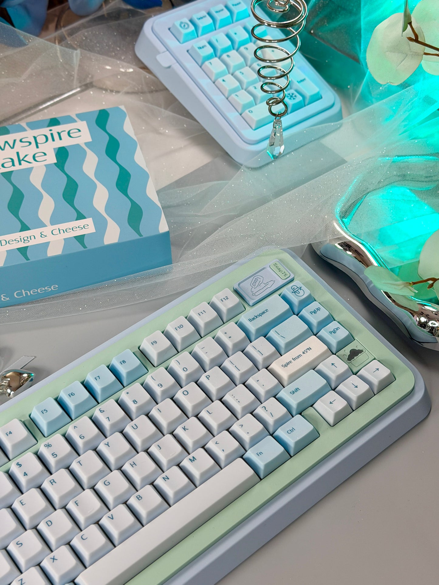ONLY 1 Instock Prebuilt Aluminum Customized Mechanical Keyboard Blue Green Soap75 ➕ Pad