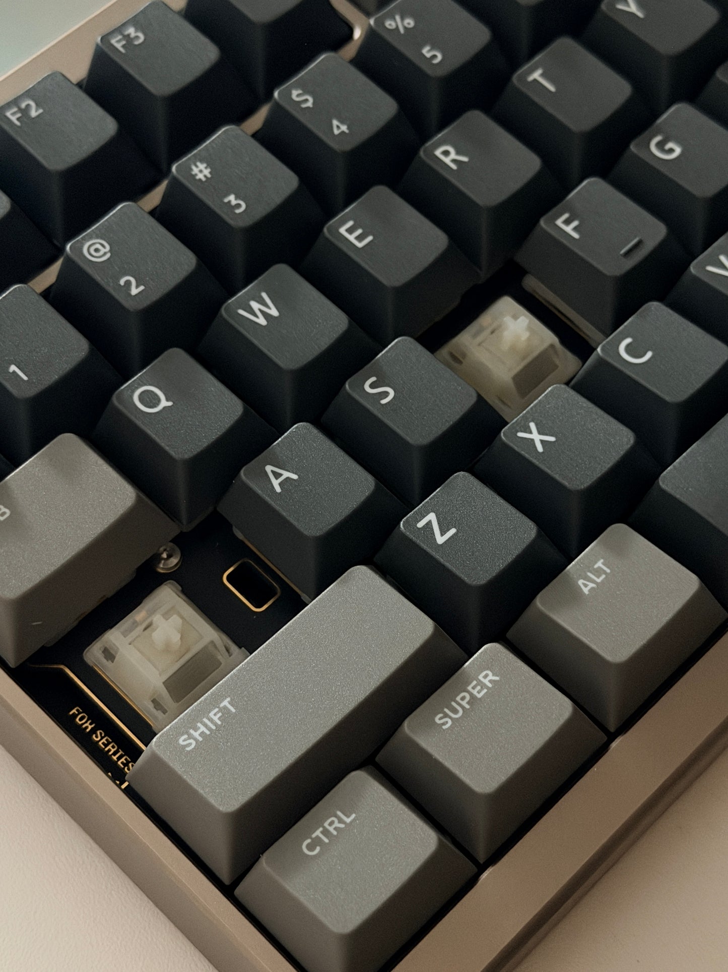 Unboxing Clearance ONLY 1 Instock IQUNIX FOX98 Aluminum Mechanical Keyboard