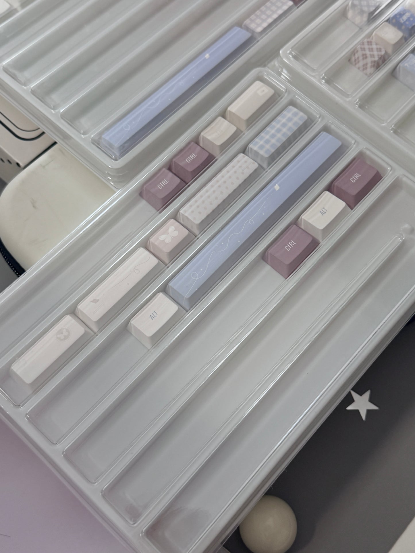 0299 Love Butterfly Cherry Profile Keycap Set | Sea Salt White & Soft Blue Romantic Keycaps