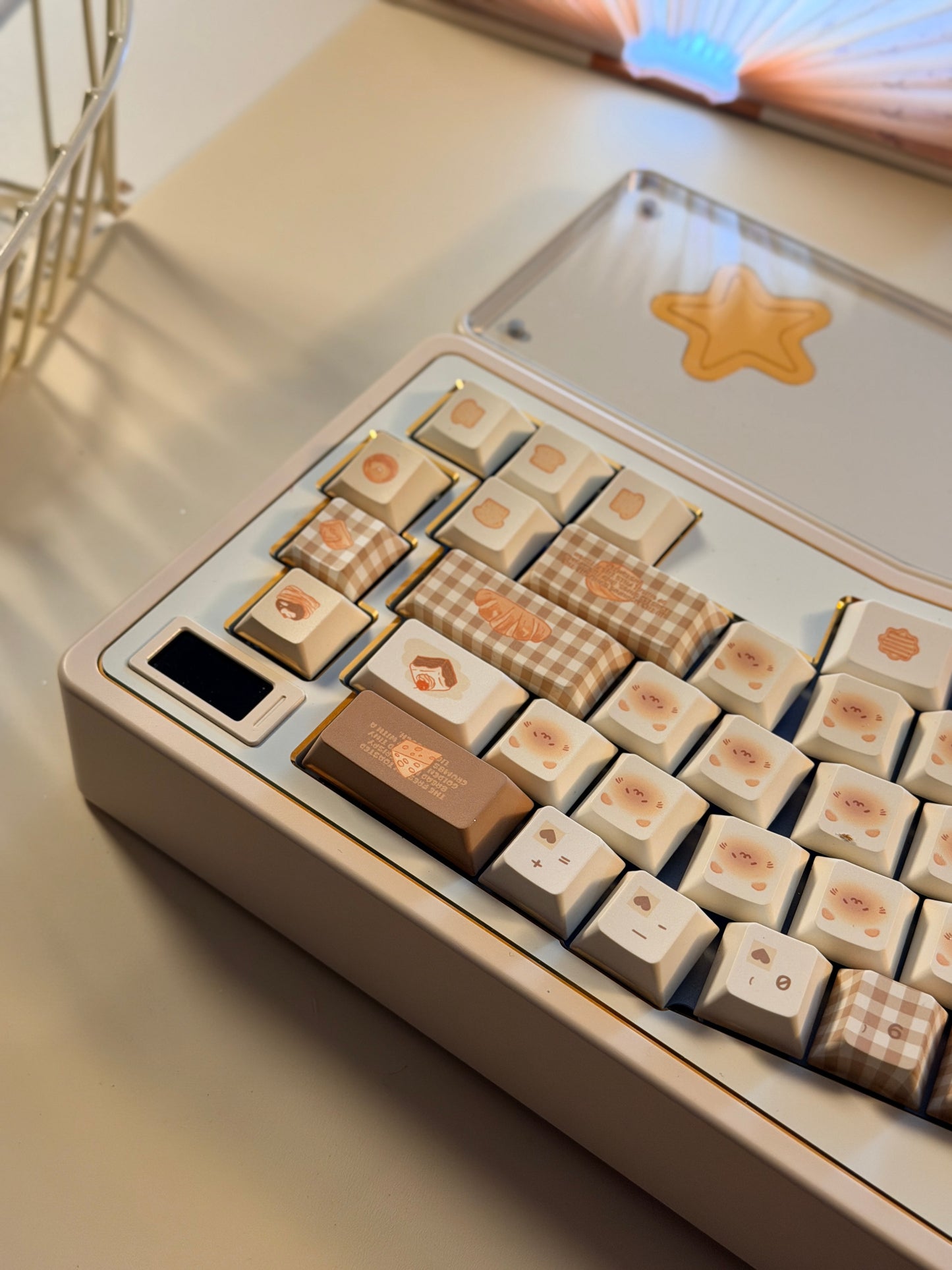 ONLY 1 instock Prebuilt Cream White StarAlice Aluminum Custom Mechanical Keyboard With Wrist rest