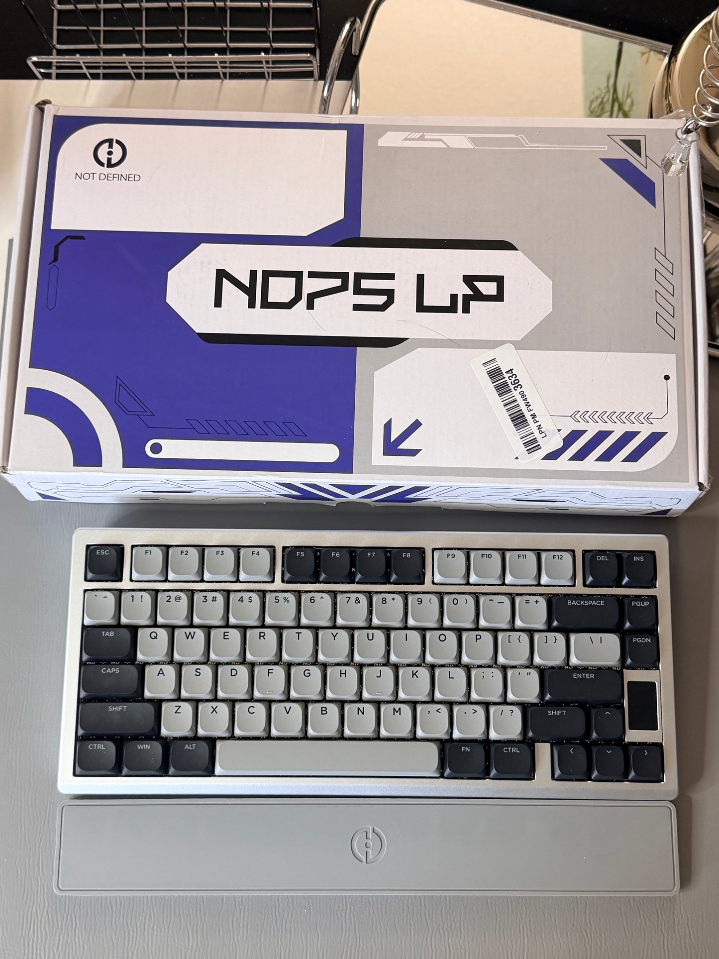 Unboxing Clearance ONLY 1 Instock Chilkey ND75 LP Wireless Gaming Keyboard with LCD Screen Silver Black Grey