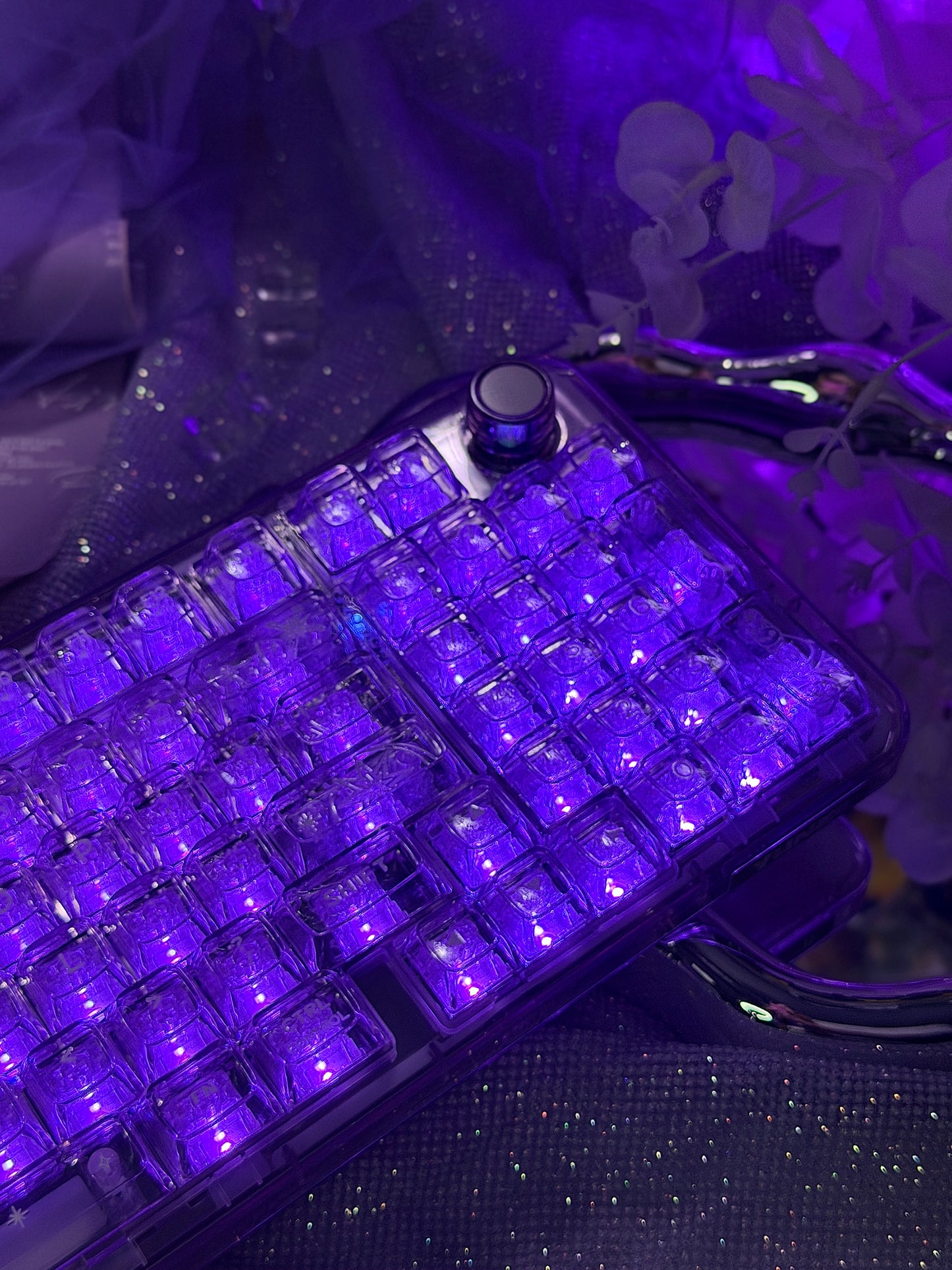 Sample For Sale ONLY 1 Instock YUNZII X98 Wireless Mechanical Gaming Keyboard (Purple, Crystal Switch)