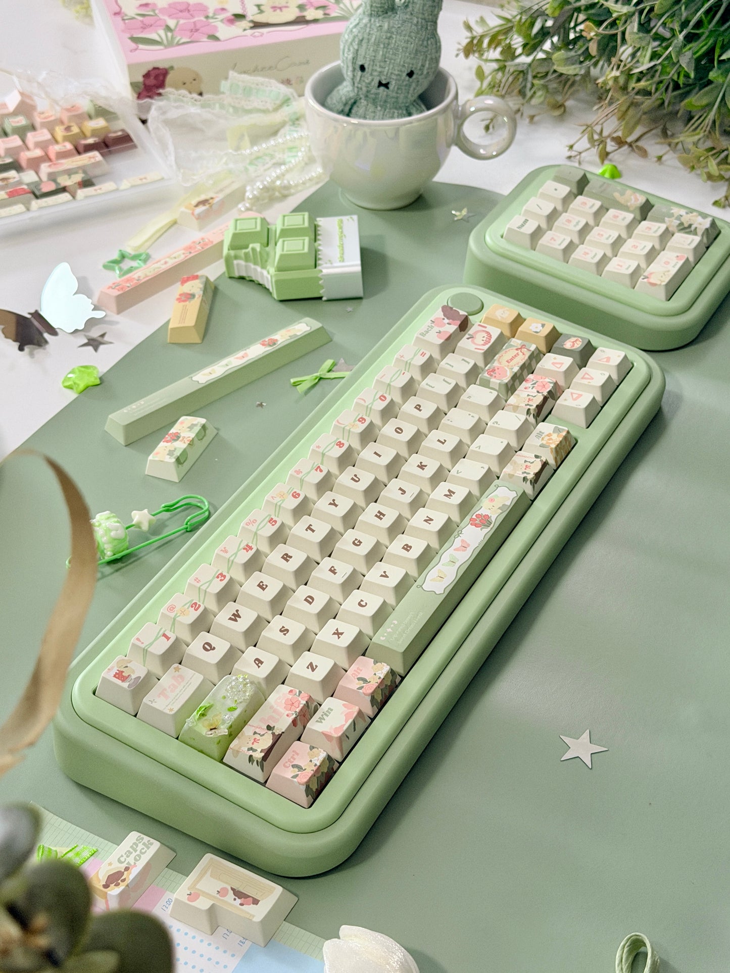 #0301 Matcha Dream Garden Keycap Set – Floral Cherry Profile Keycaps for Custom Mechanical Keyboards DESIGNED BYLYCHEE CAPS