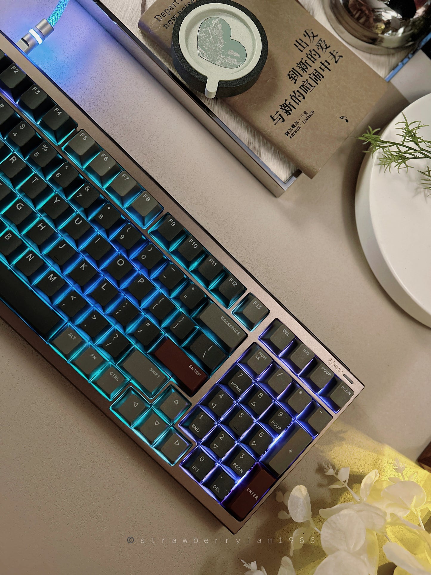 Unboxing Clearance ONLY 1 Instock IQUNIX FOX98 Aluminum Mechanical Keyboard