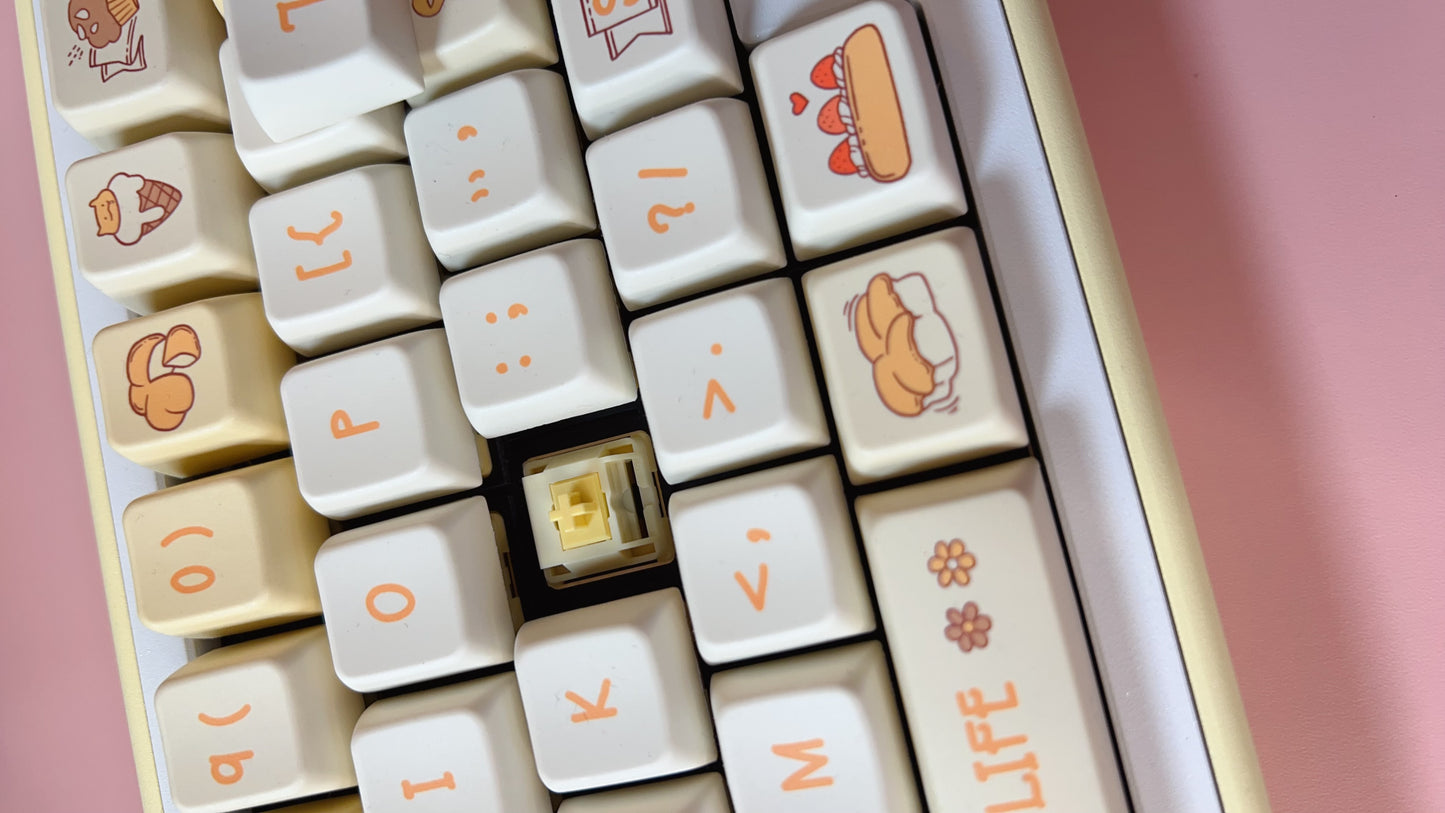 【Only 1 In-stock】Prebuilt Pastel Creamy Yellow Rose65 Aluminum Customized Mechanical Keyboard