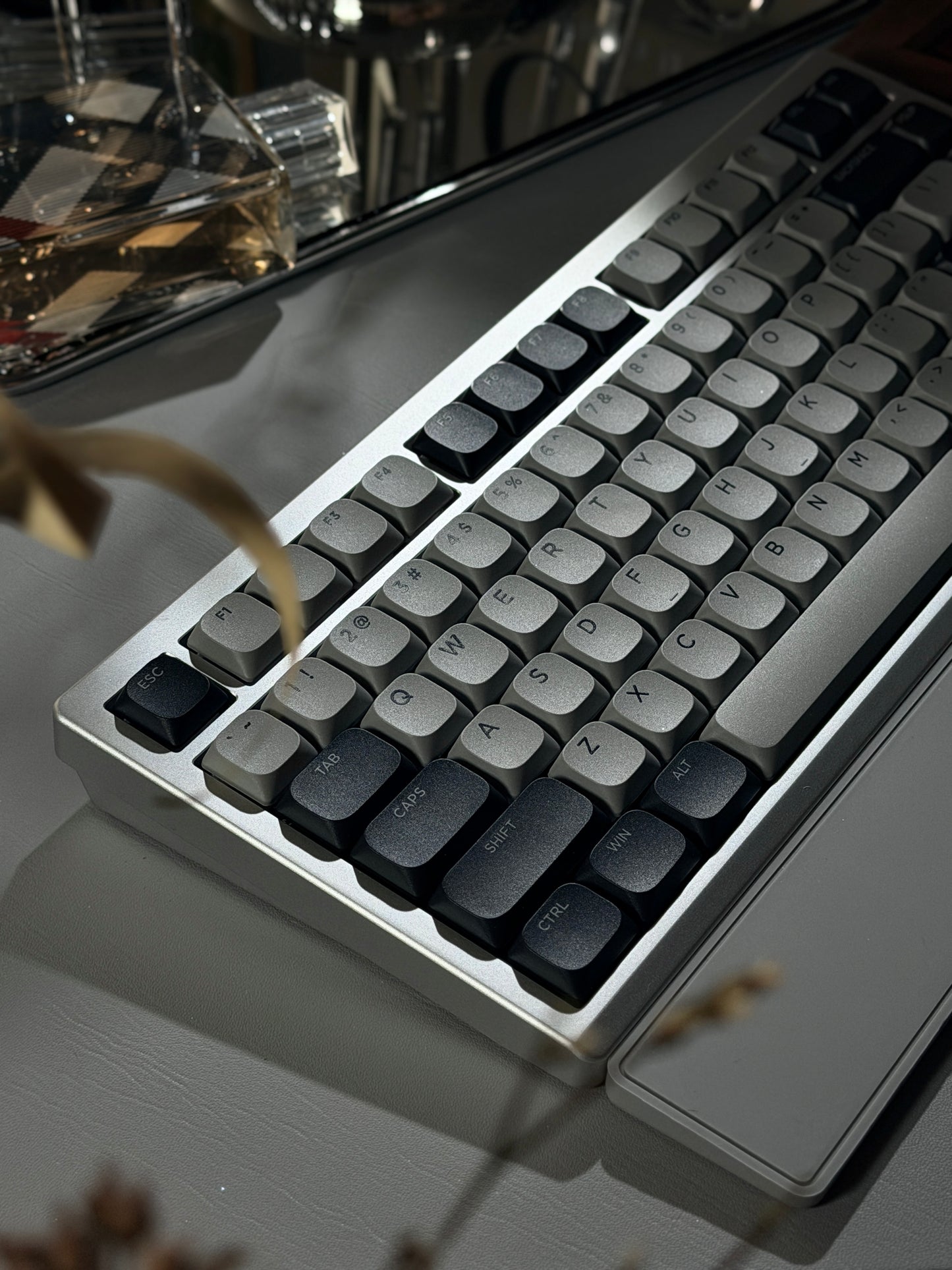Unboxing Clearance ONLY 1 Instock Chilkey ND75 LP Wireless Gaming Keyboard with LCD Screen Silver Black Grey