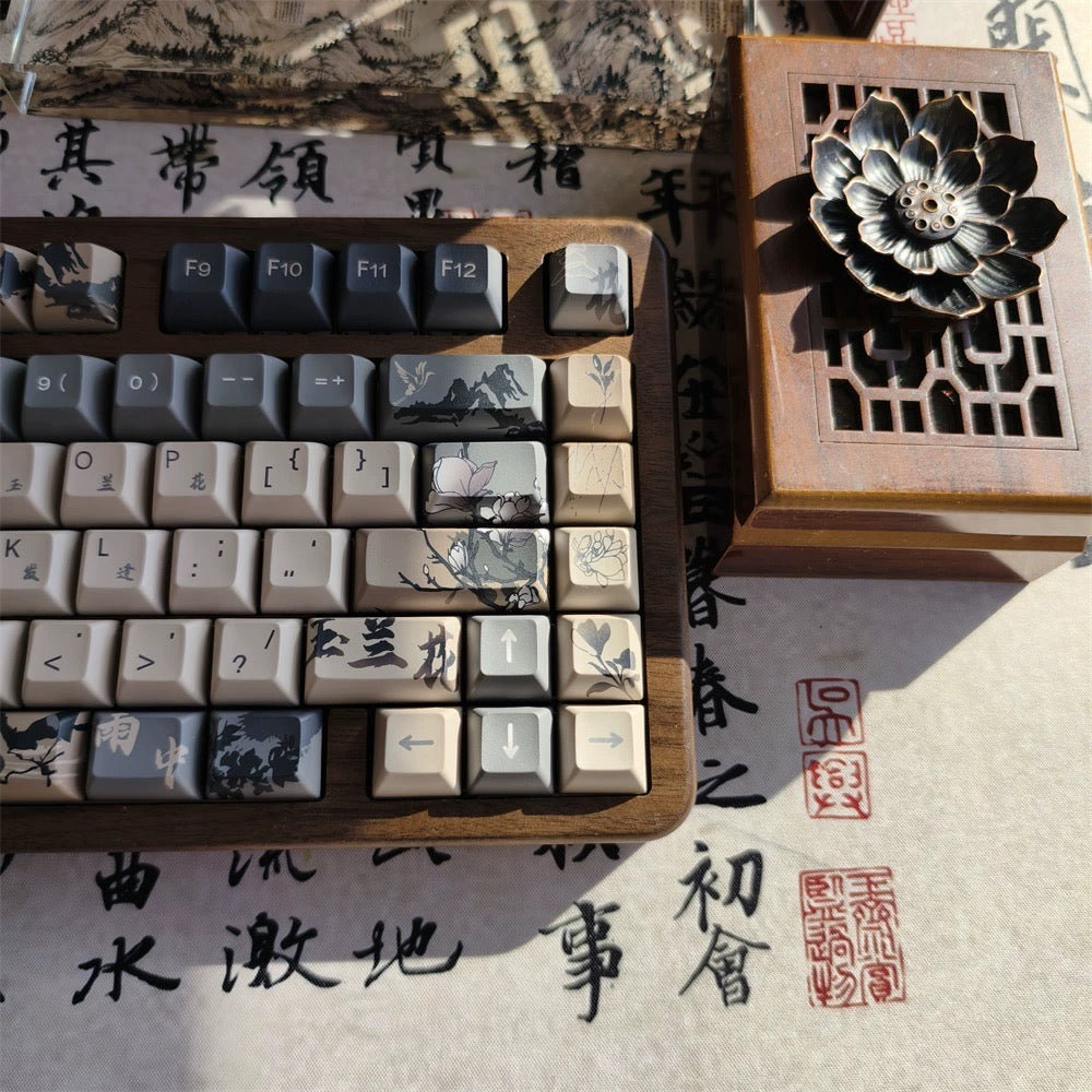 strawberryjam1986 Traditional Chinese Ink Painting Style Magnolia Keycap