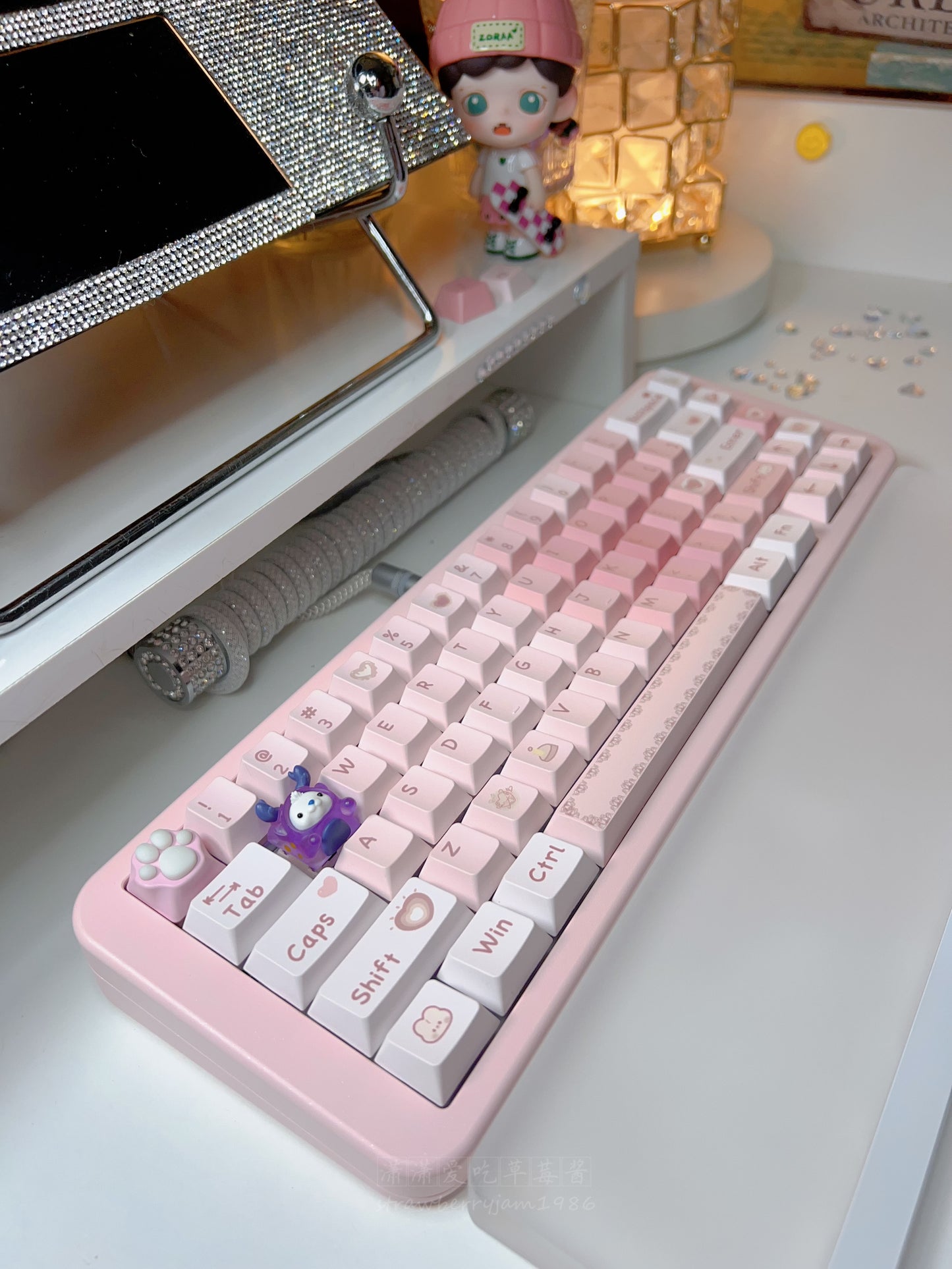 Fully Assembled ff65 Pale Pink Aluminum Mechanical Customized Keyboard