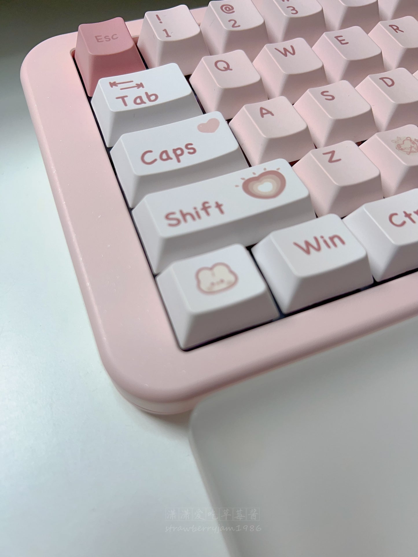 strawberryjam1986 sweet peach pink heart cherry/mda profile keycaps