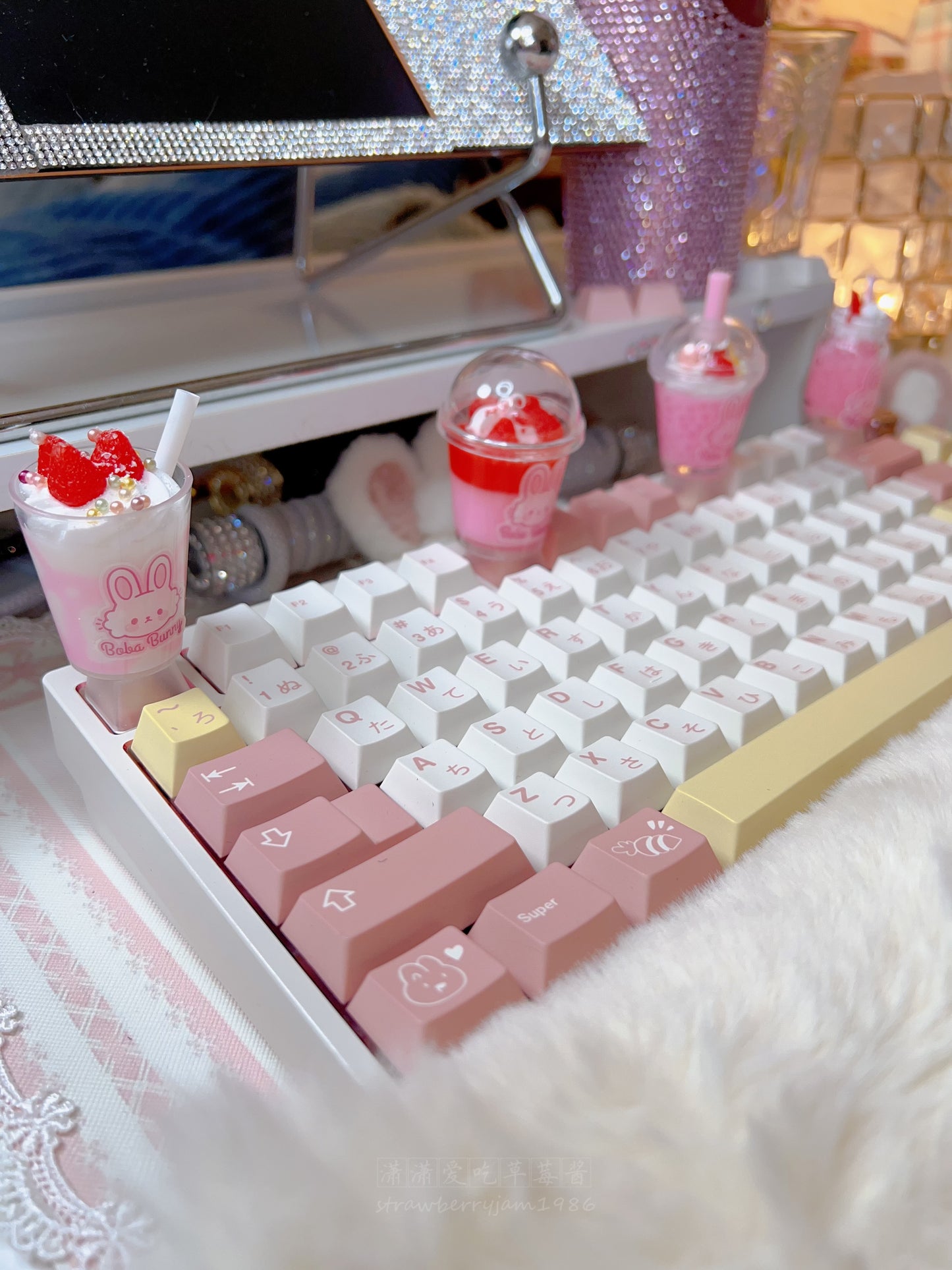 strawberryjam1986 icecream milkshake special drink bunny customized raisin keycap