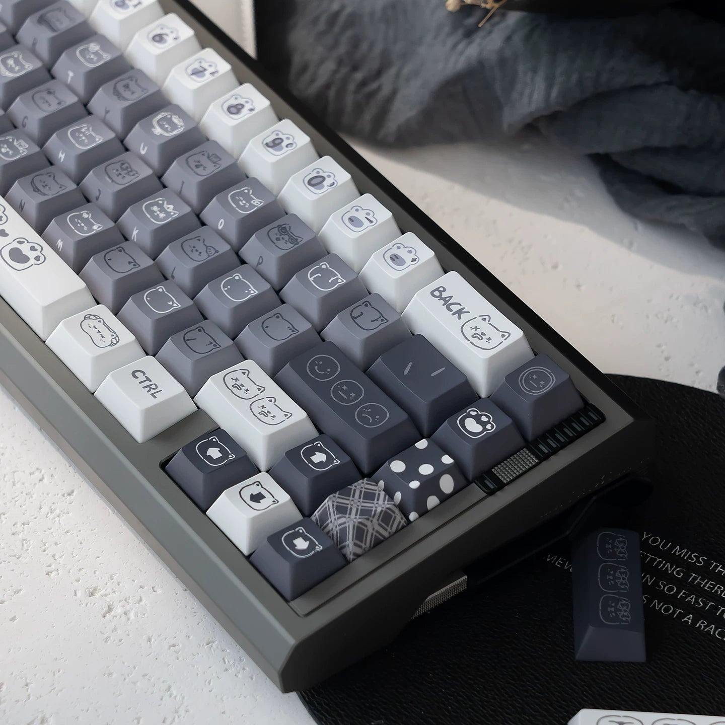 #0276 Emo Gray Kitten Black and White Side Engraved Keycap Designed By URE
