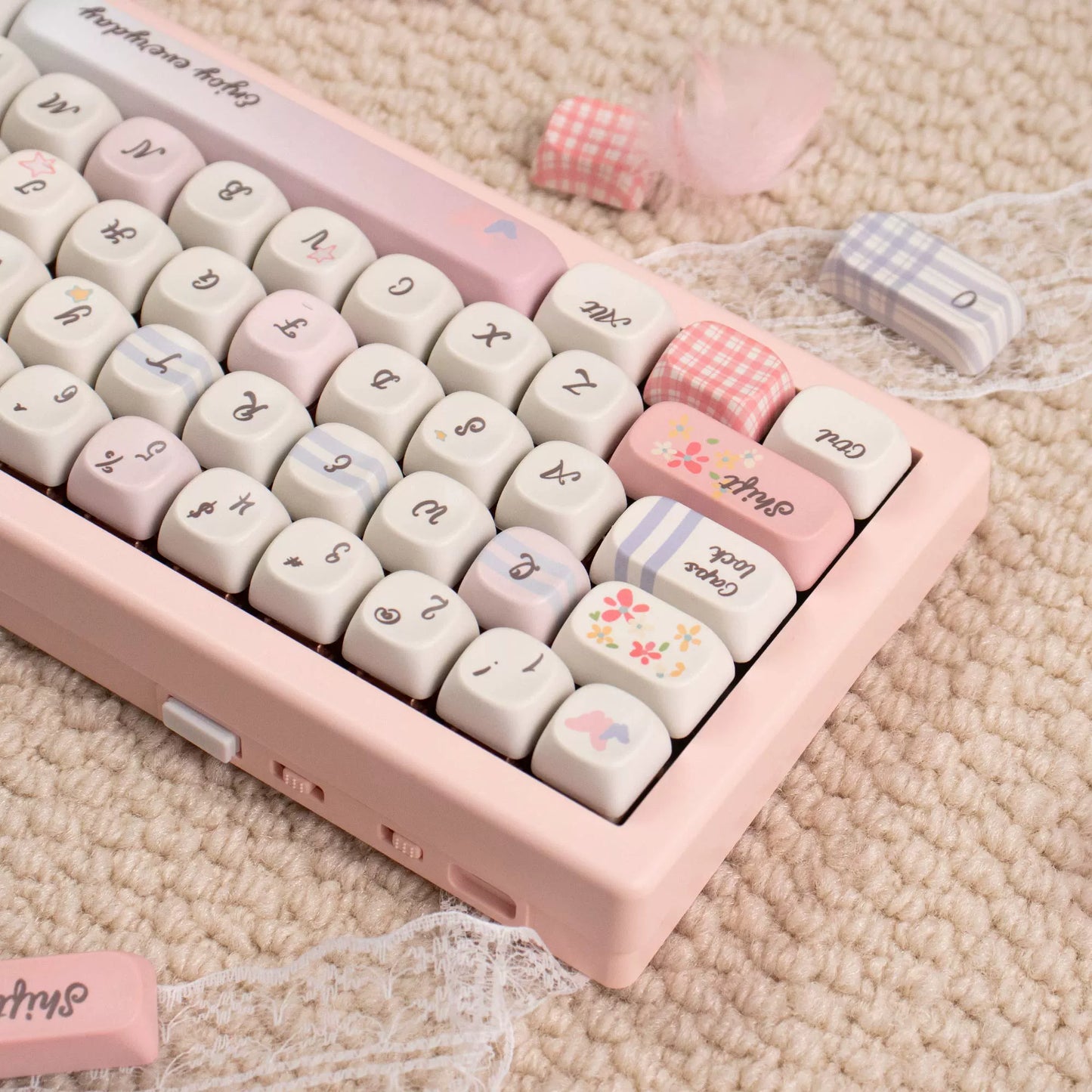 043 Pastel Pink Blue Grids Garden Keycap Cherry/ MOA Profile 152 keys BeeFun design