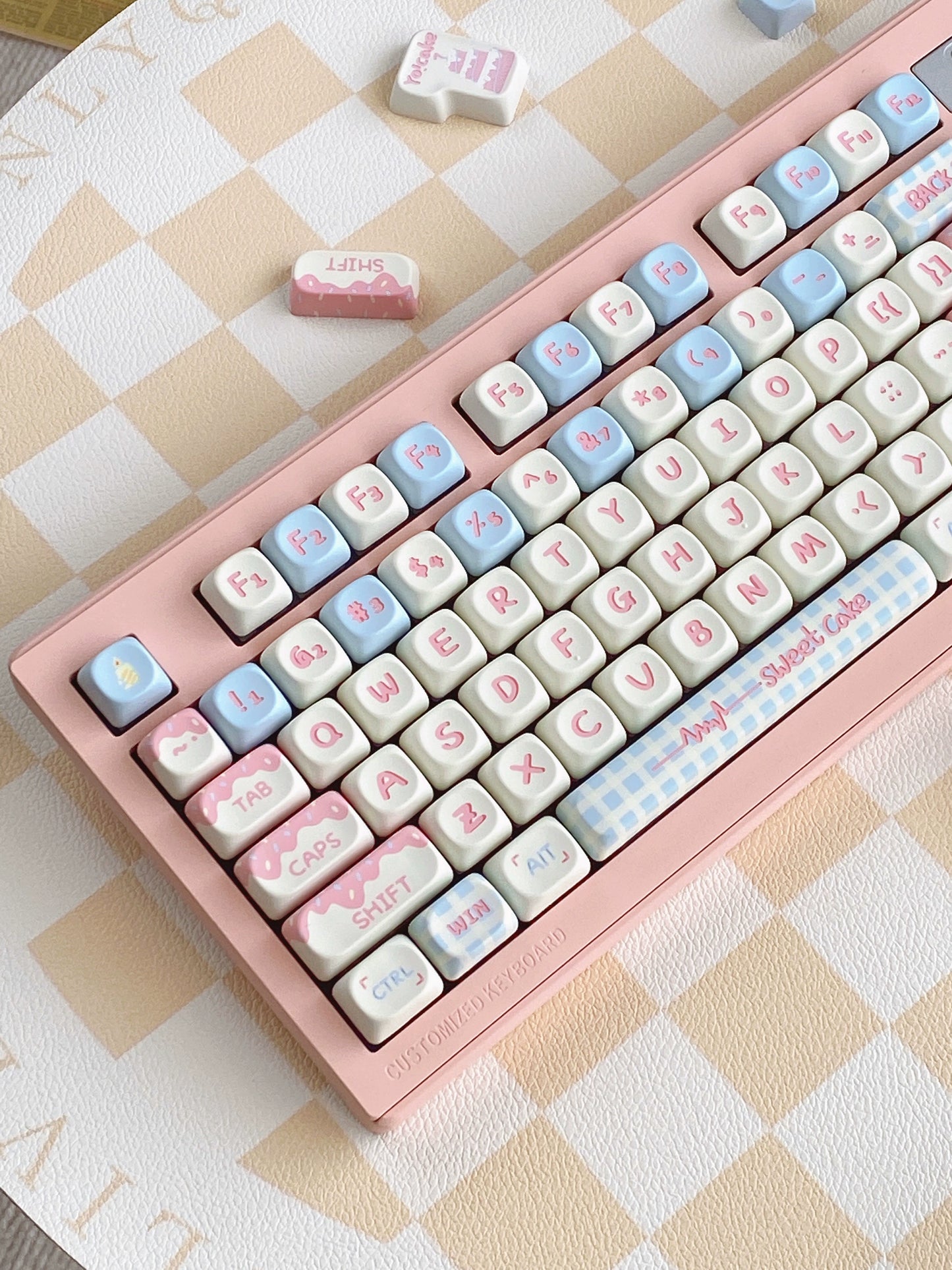 068 Pastel Blue and Pink Cream Beige Off White MoCoo Cake Cherry/SOA(MOA with Slope) Keycap Cute Keycap