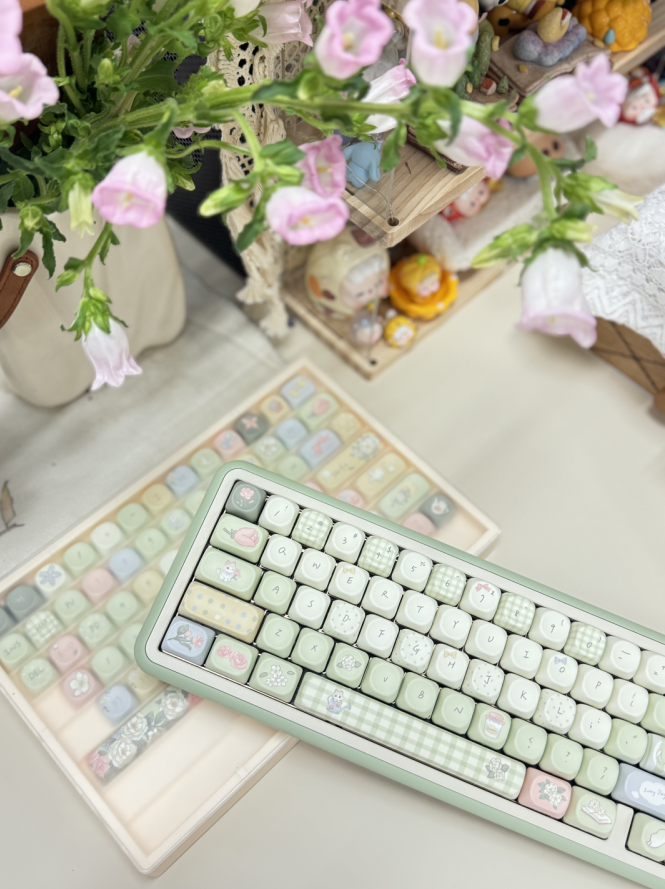 036 Pastel Green Spring Meow Flower Letter Cat Cute and Fresh Cherry Profile Keycaps