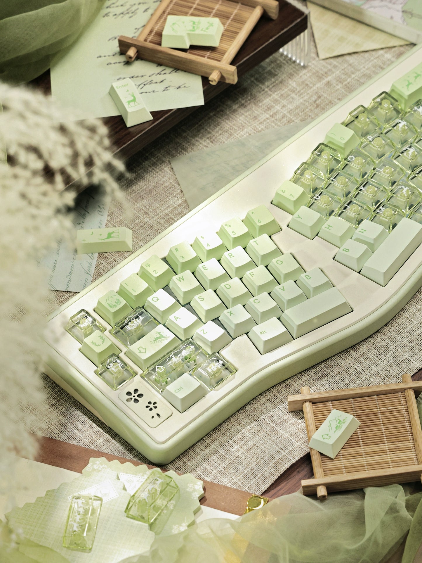 #0216 Fresh Green Dearwood Whisper Keycap Set Cherry Profile PBT146+PC115  （not including keyboard）