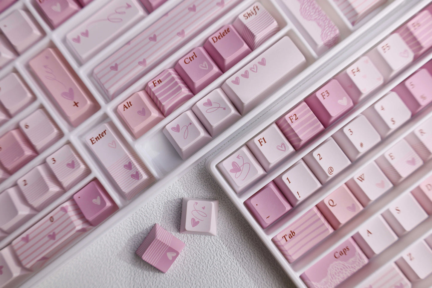 #0220 Heart-Pounding Black Pink Keycap Designed By Dorakey