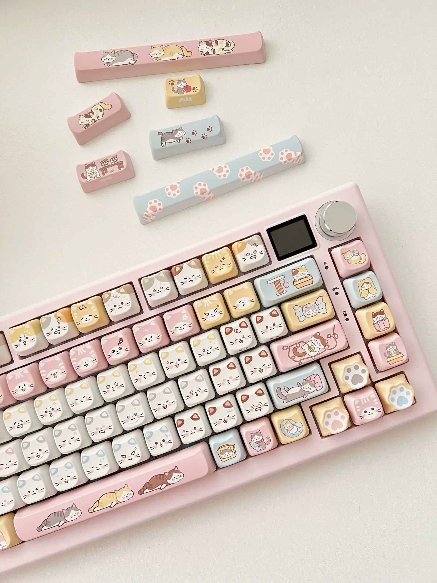 strawberryjam1986 Cat in the House PBT MAO Profile Keycaps Customized Cat Shape Keycaps