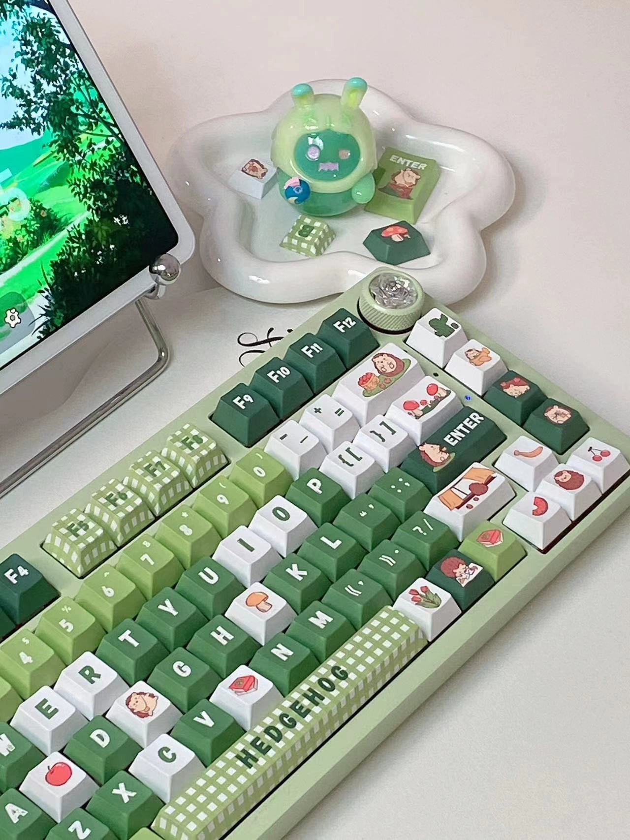 Green Little Hedgehog PBT Five-Sided Sublimation Keycaps Foa/Cherry Profile 143 Keys Customized Mechanical Keyboard Keycaps