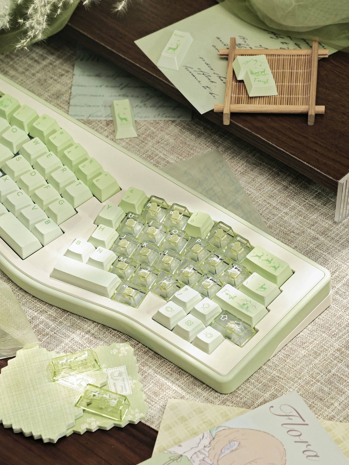 #0216 Fresh Green Dearwood Whisper Keycap Set Cherry Profile PBT146+PC115  （not including keyboard）