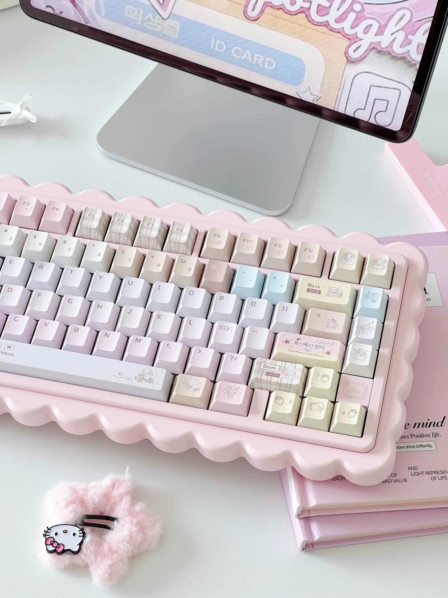#0292 Cream Pale Pink Lamp Cake Cherry/moa Profile Keycap