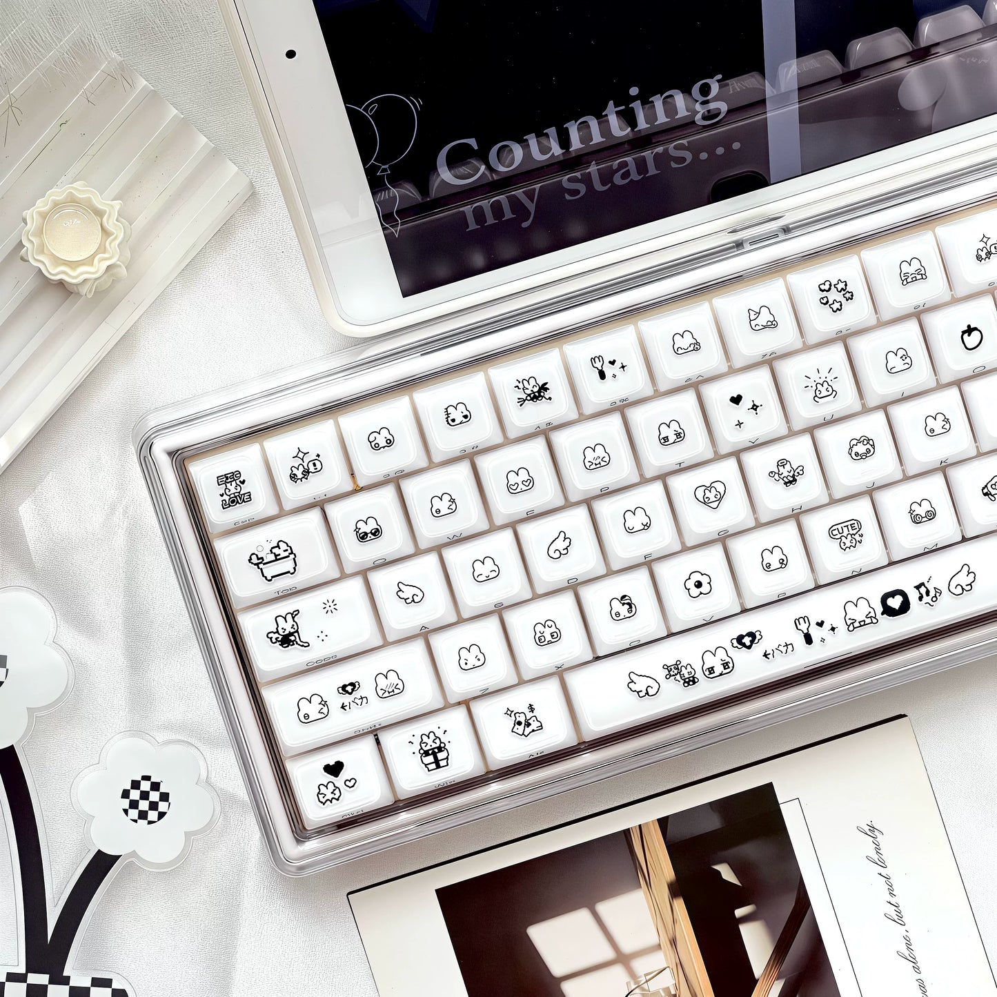 #0290 Black and White Pixel Rabbit Jelly Keycap CBSA Profile（not including keyboard）