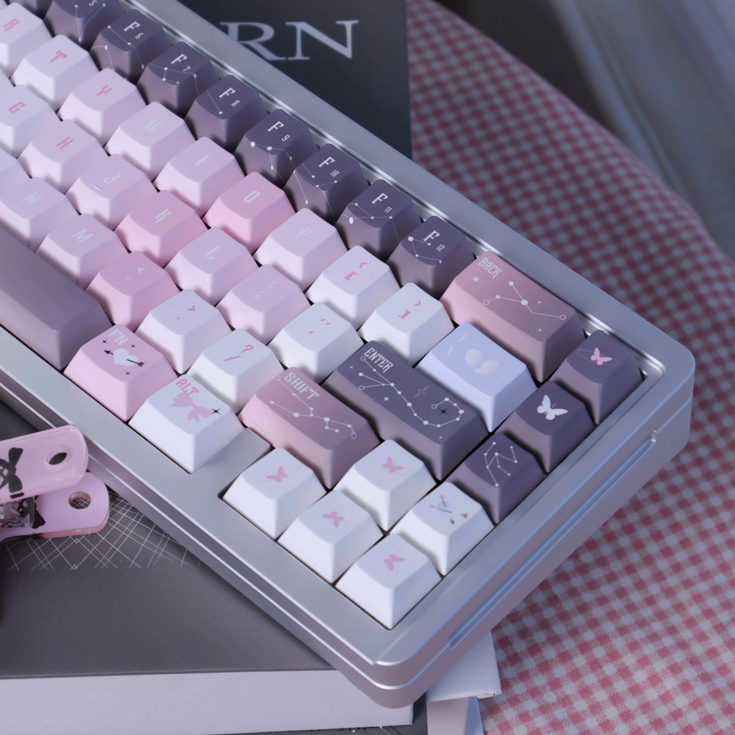 092 Star Fluctuation Gray Pink Gradual Change Advanced Sense Cherry Profile Keycap