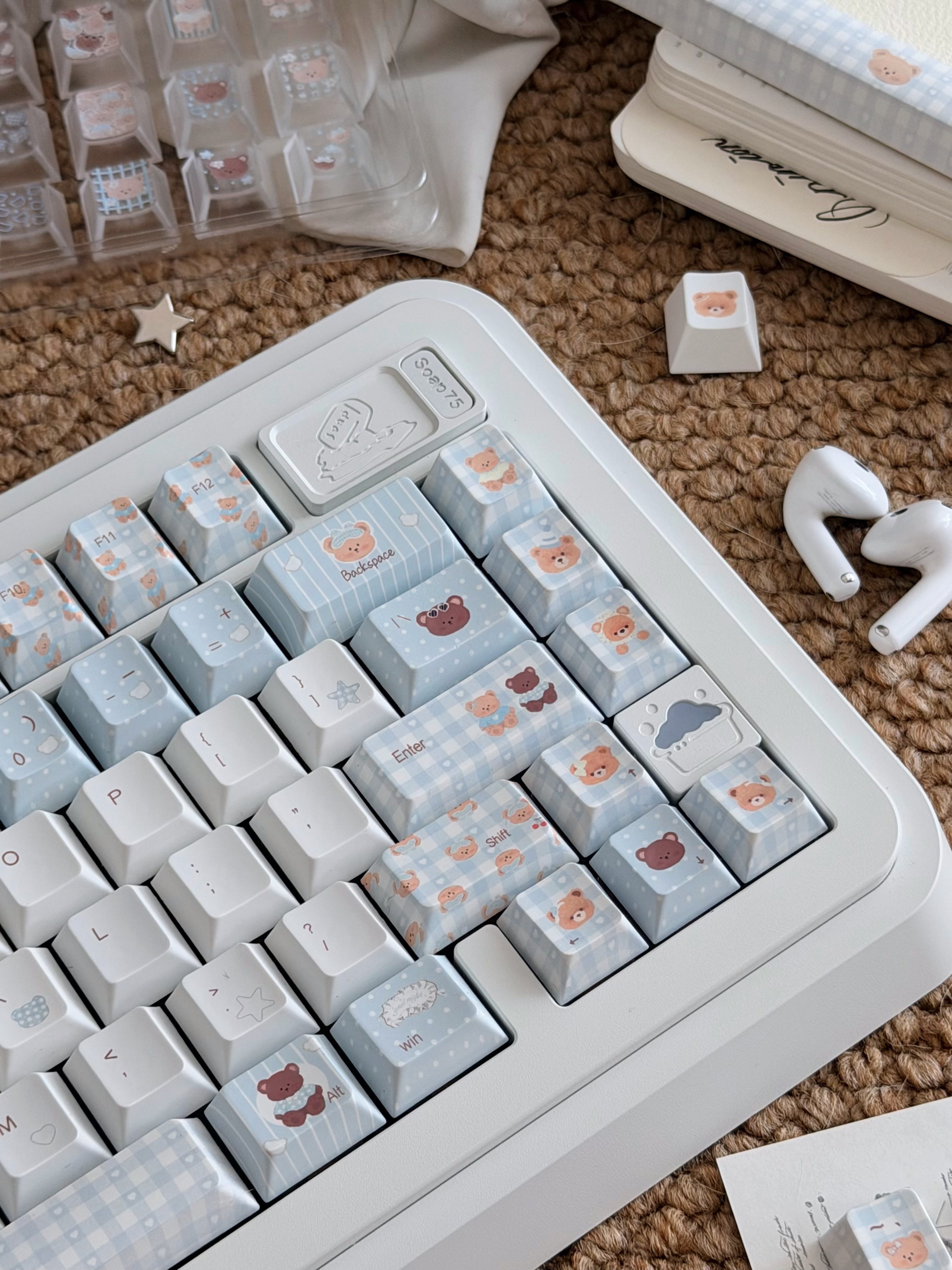 0279 Light Blue Cream Bear Keycap cherry Profile Designed By LilyX