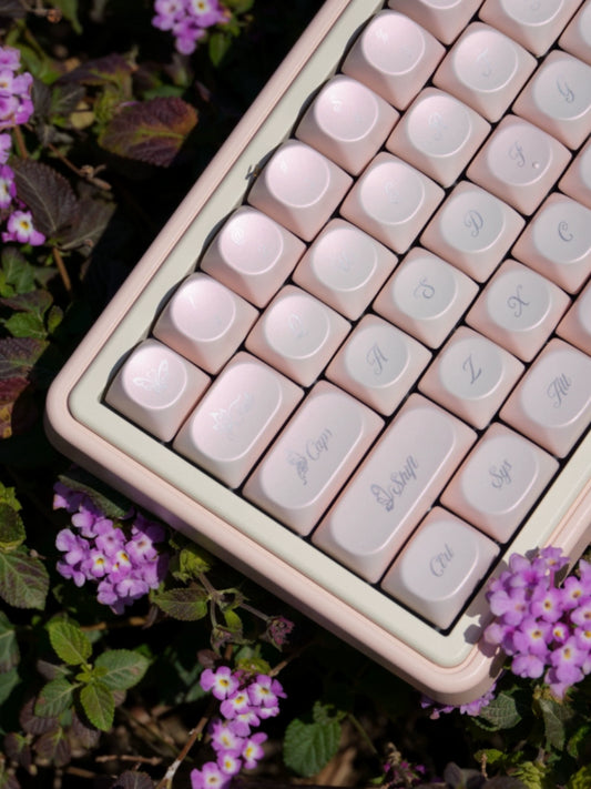 Creamy Pink Luster and Hue of Pearls Mirror Butterfly Soa Profile 135 Keys Mechanical Keyboard Customized Keycaps