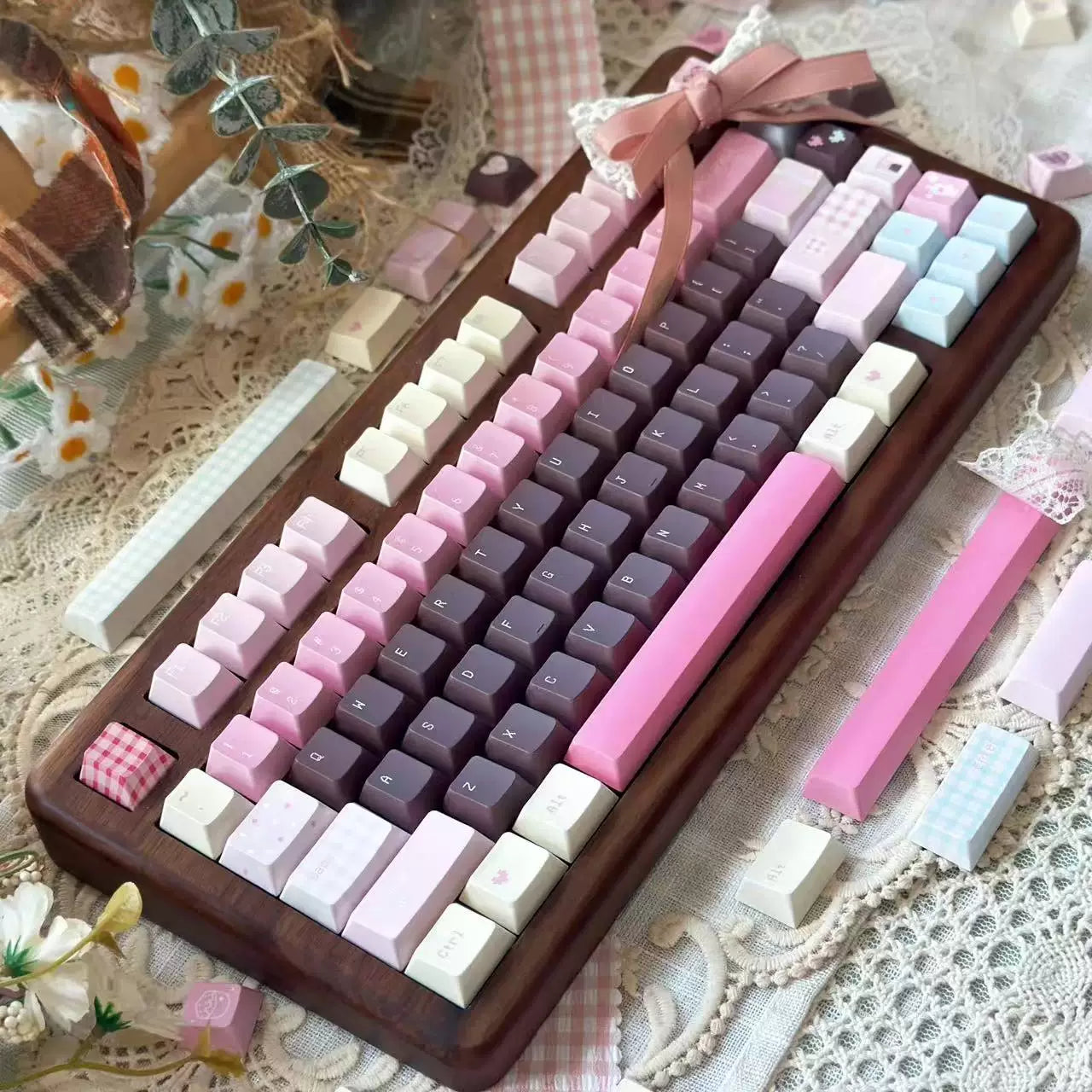 #0263 House of Dreams chocolate pink keycap cherry profile (not including keyboard)